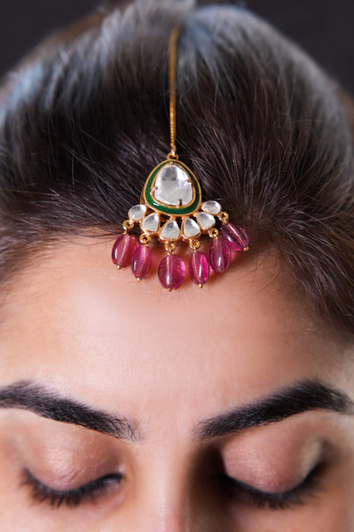 Vasundhara Malak Maangtikka 