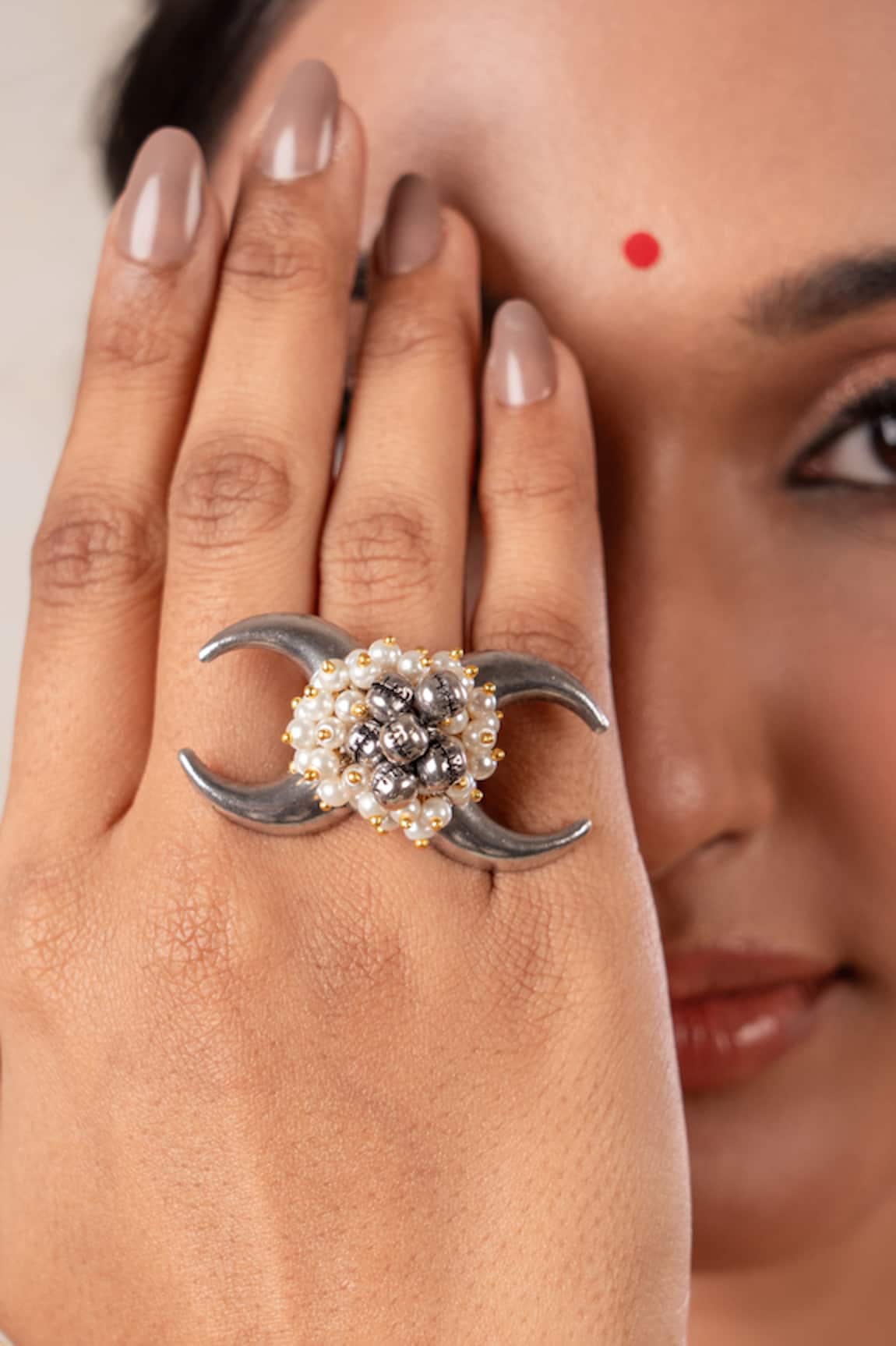 Anana Designer Silver White Ring 