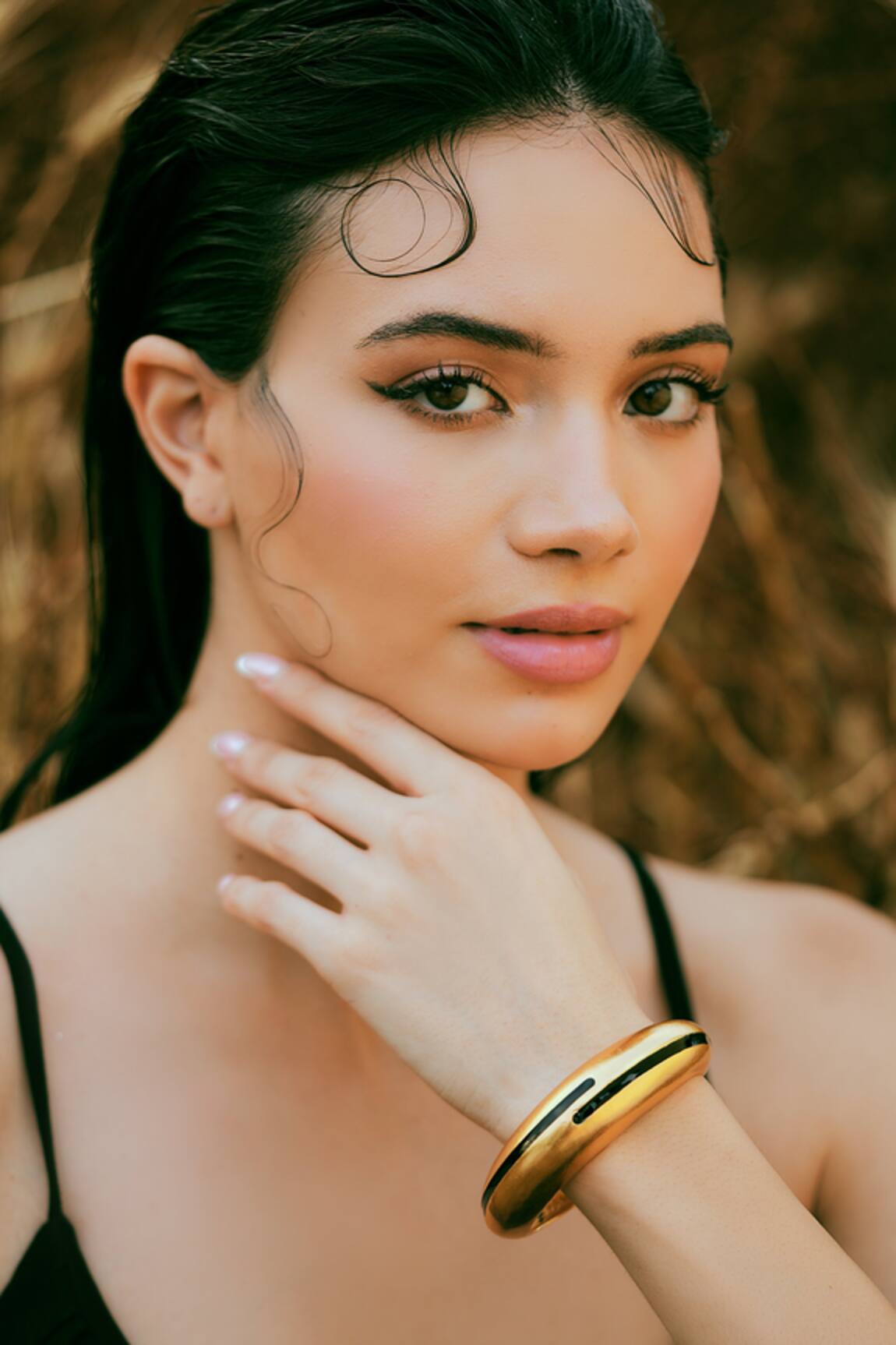 Varnika Arora Circlet Black Enamel Gold Bangle 