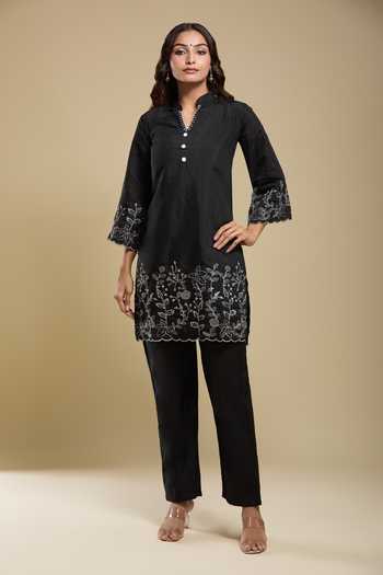 Khwaab By Sanjana Lakhani Black Embroidered Kurta Pant Set 
