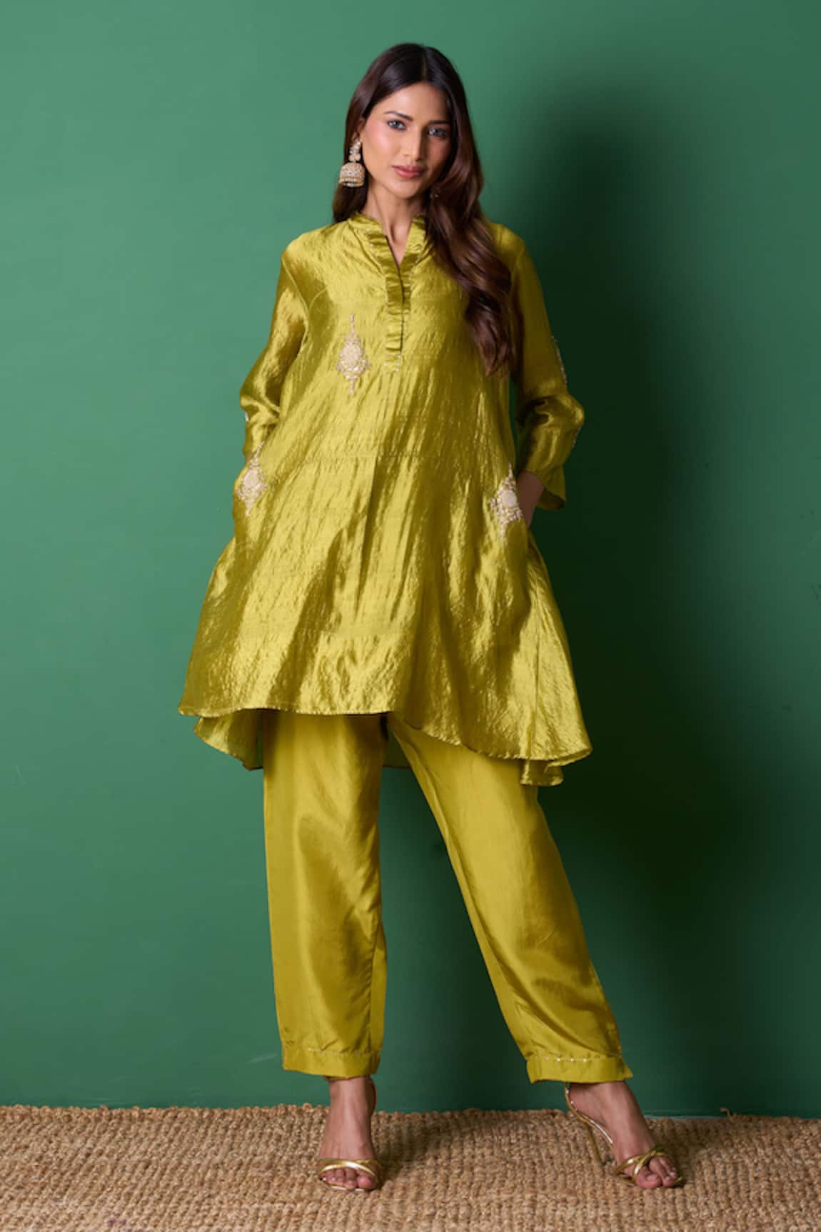 Priti Prashant Mehendi Green Silk Kurta Pant Set