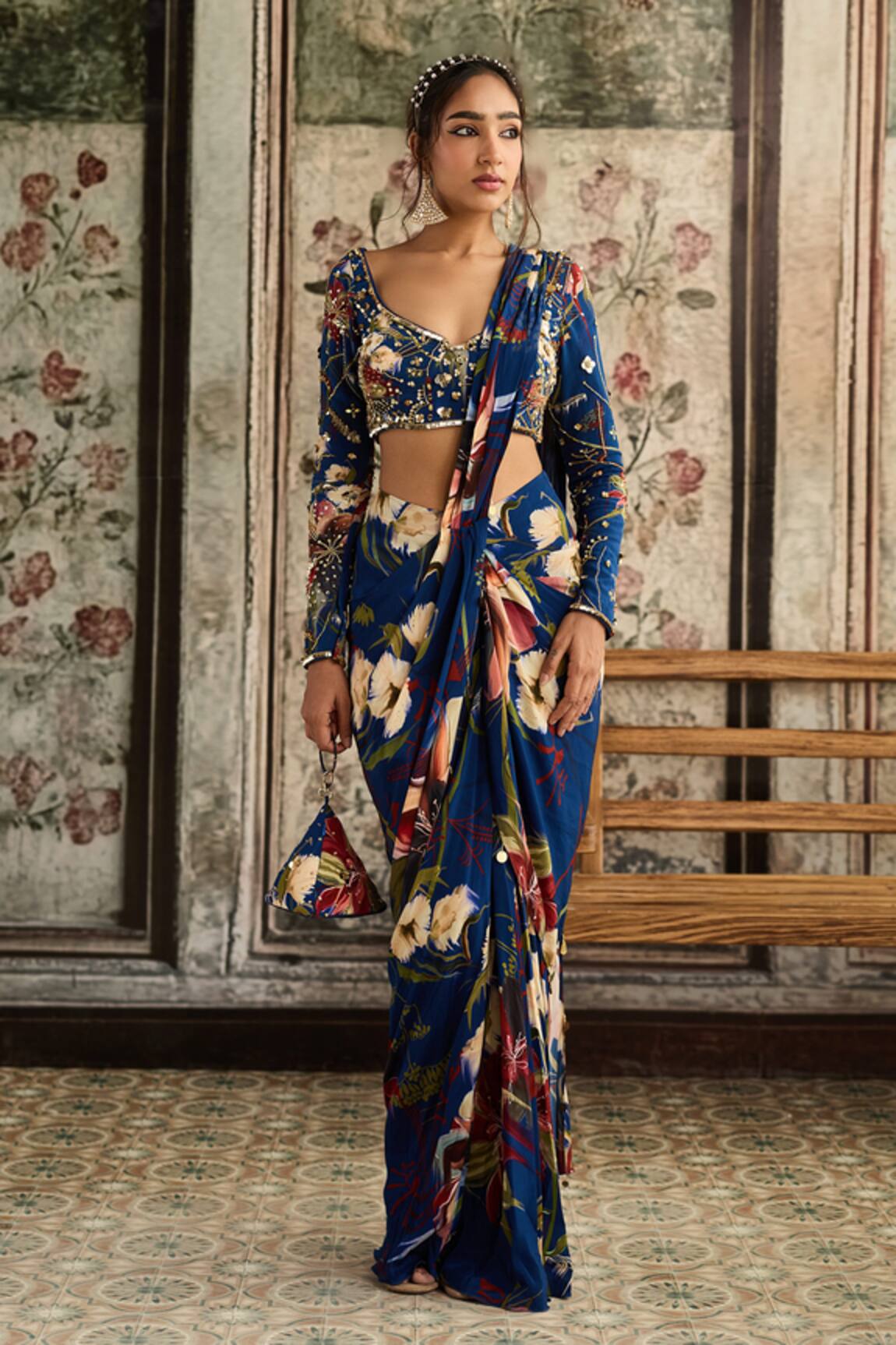Diyarajvvir Floral Print Pre-Draped Skirt Saree With Blouse 