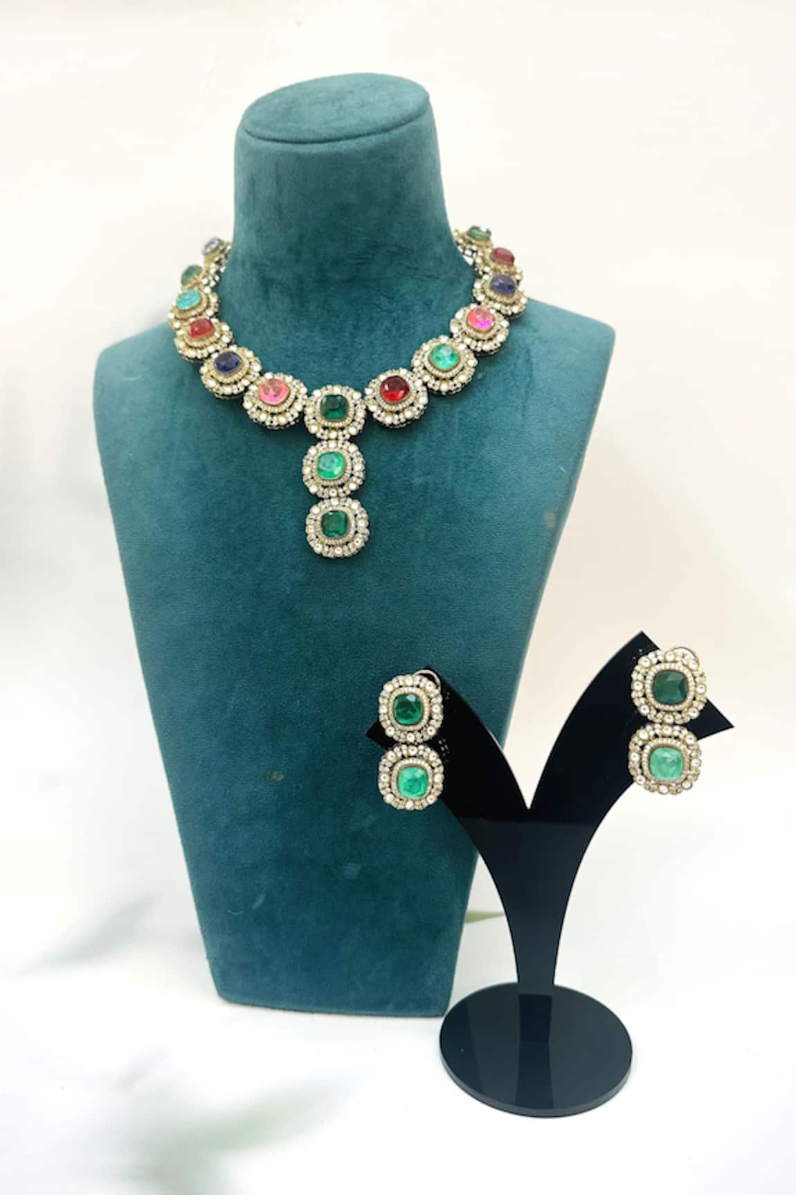 Zaza By Somya Moti Mahal Necklace Set 