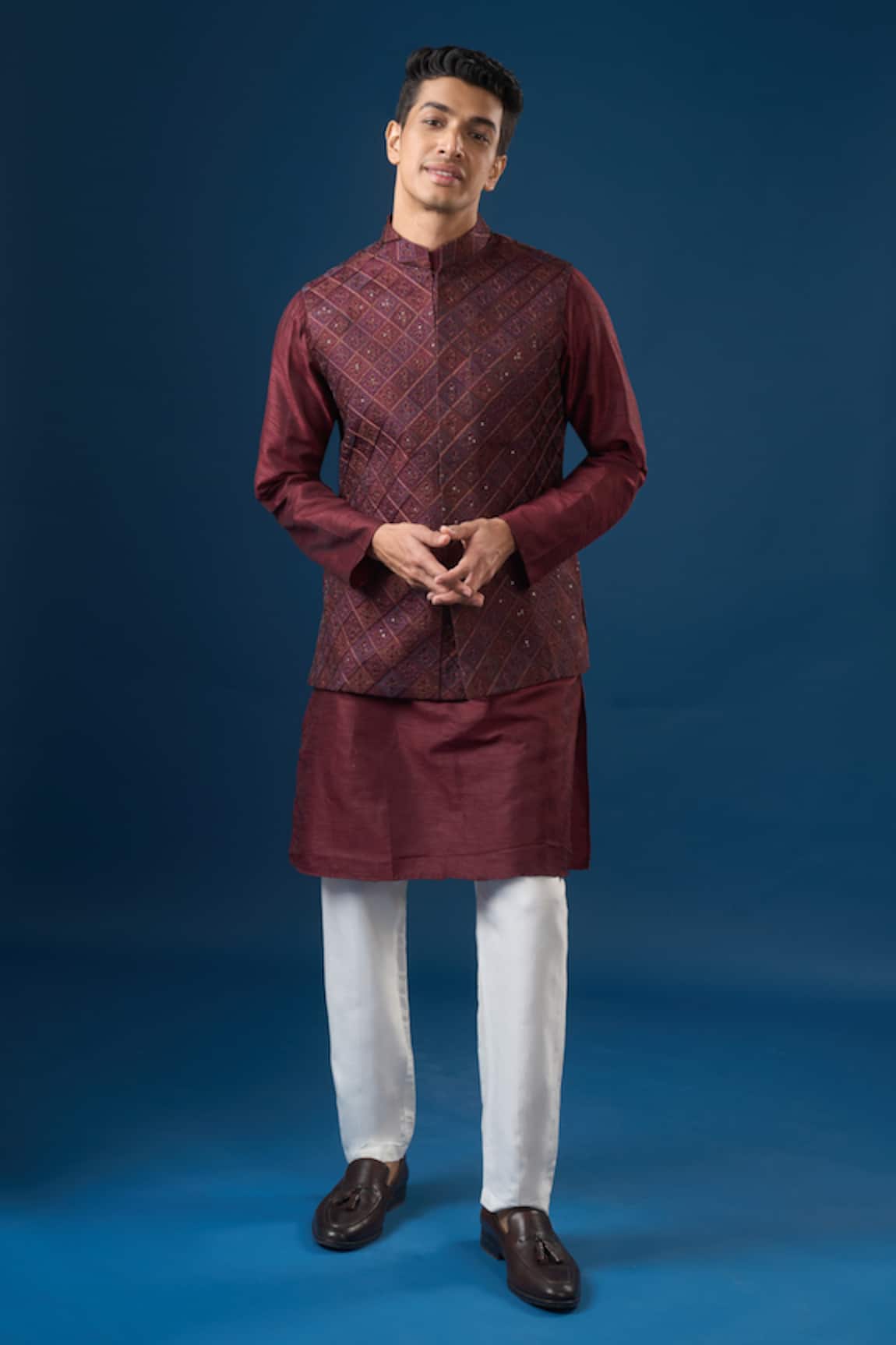 Rng Safawala Maroon Embroidered Kurta-Bundi Set 