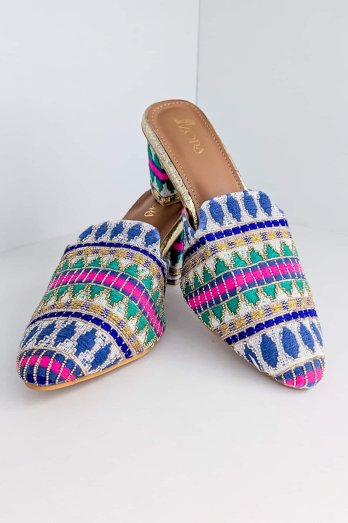 Azora Mukhtalif Jacquard Heels 