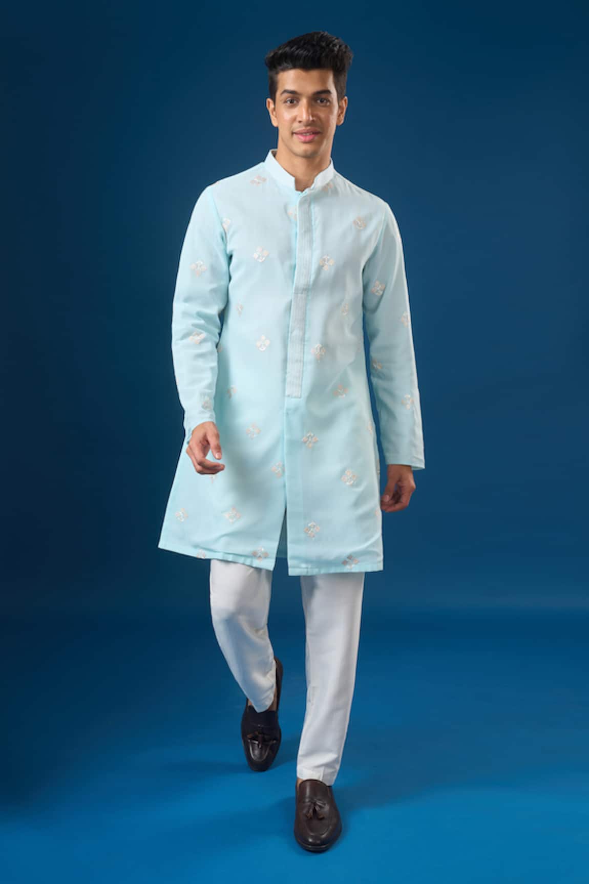 Rng Safawala Embroidered Sea Blue Kurta 