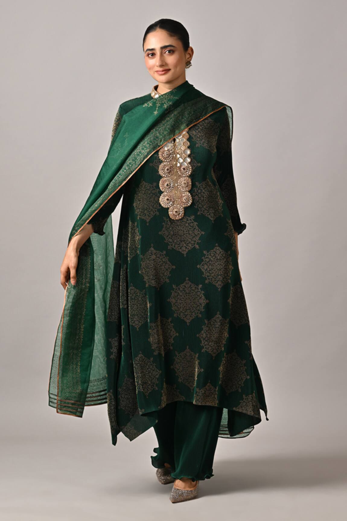Kiran Uttam Ghosh Green Hand Embroidered Kurta 