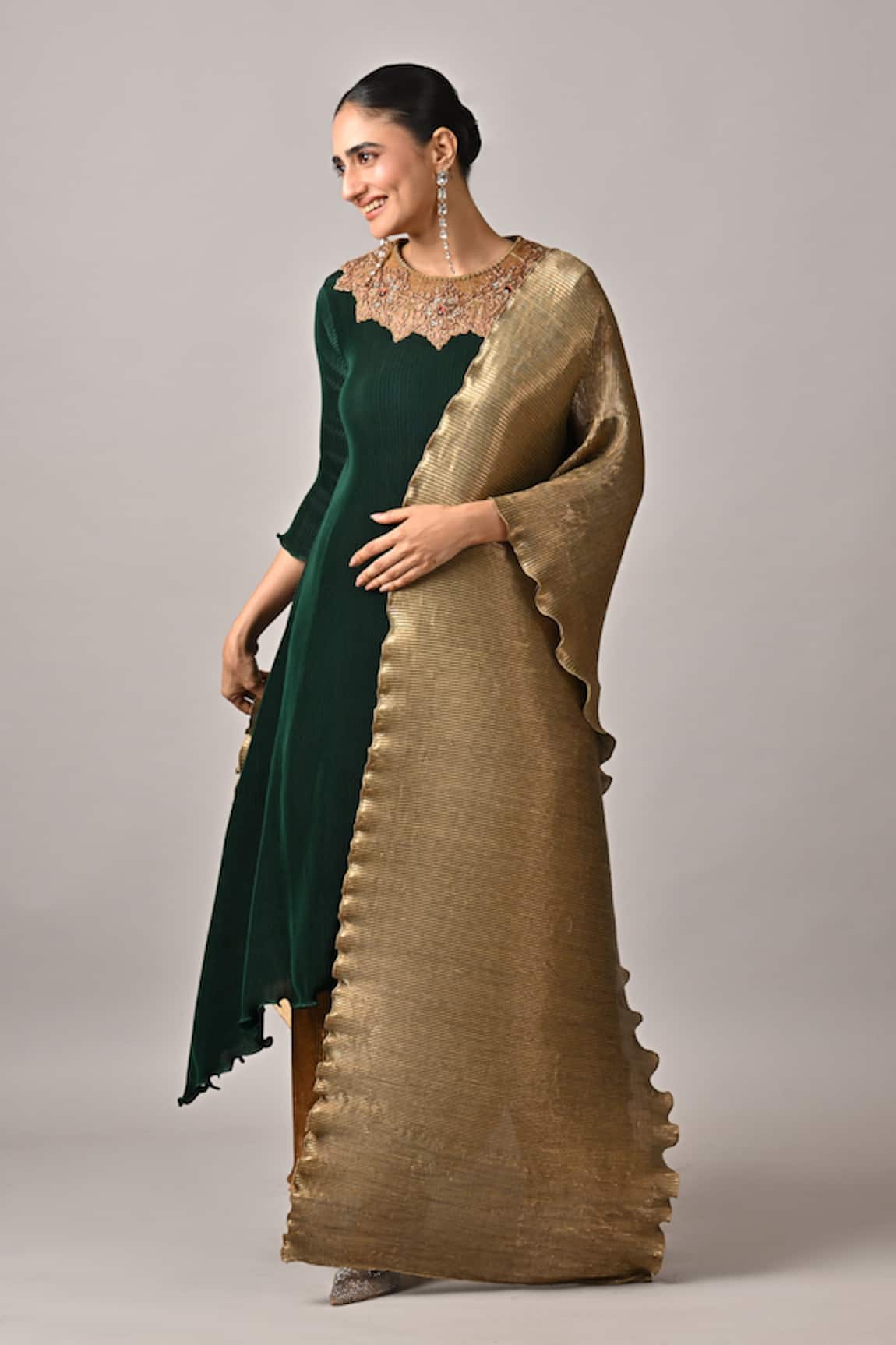Kiran Uttam Ghosh Gold Pleated Designer Dupatta 