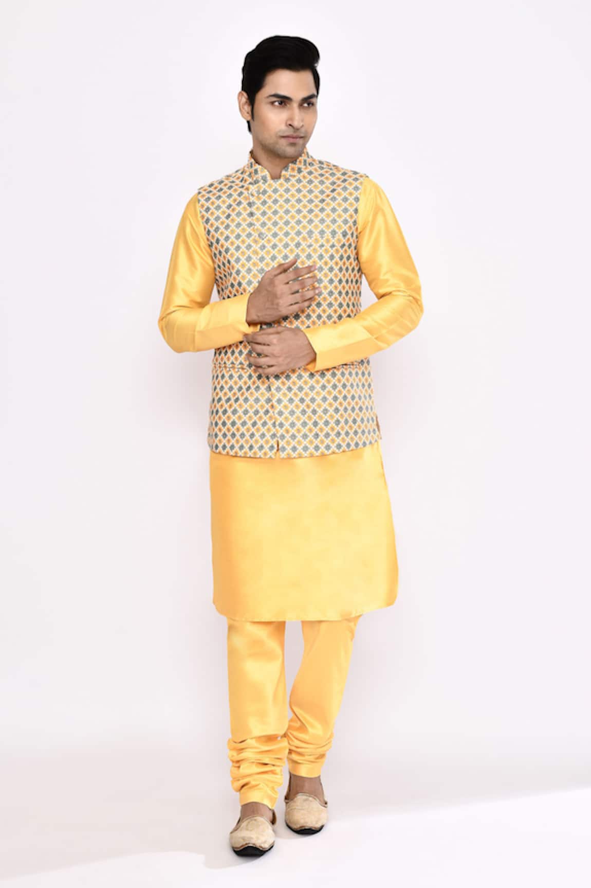 Arihant Rai Sinha Yellow Silk Blend Churidar 