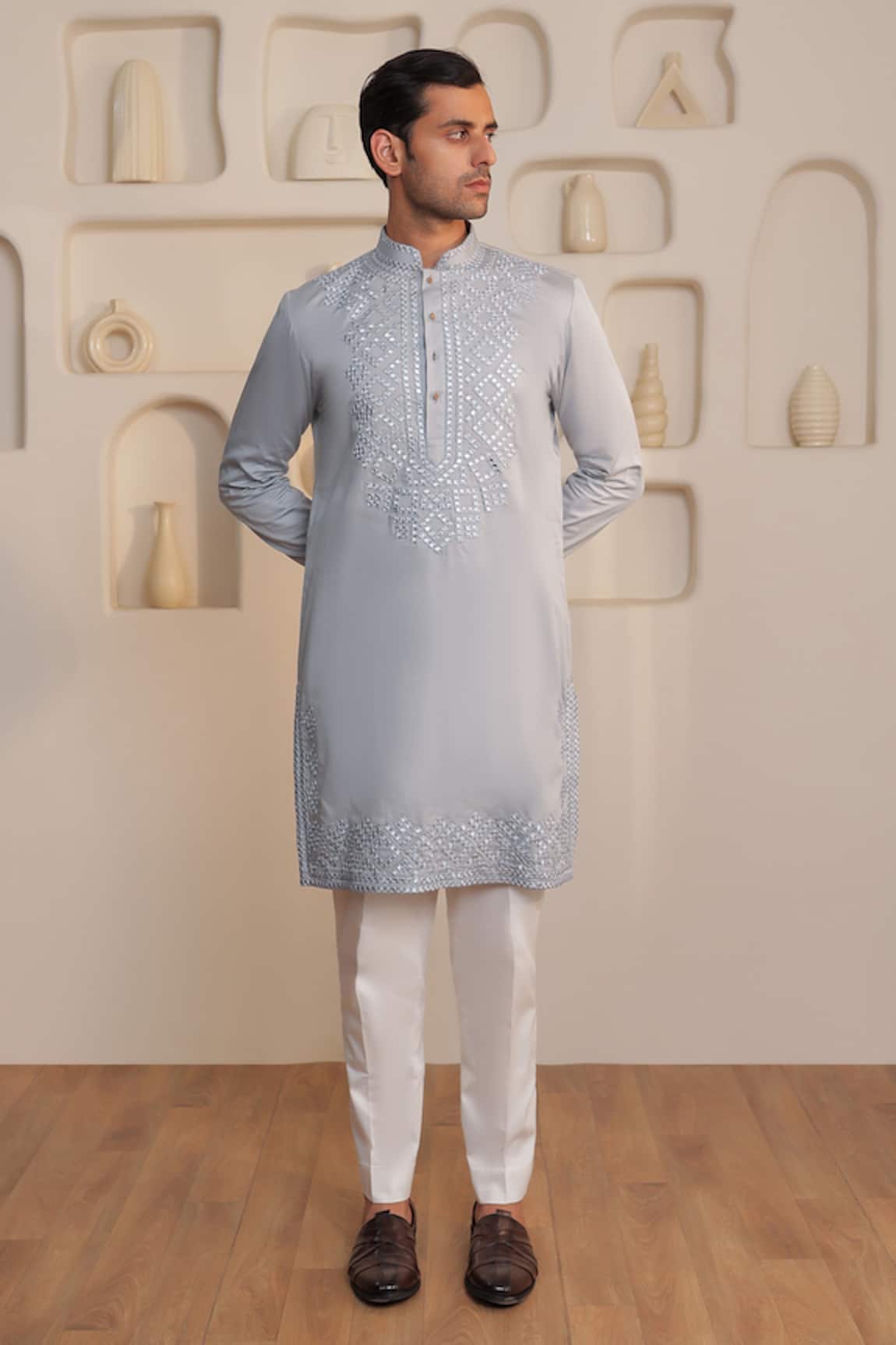 Kustomeyes Designer Shadow Gleam Kurta & Pant Set 