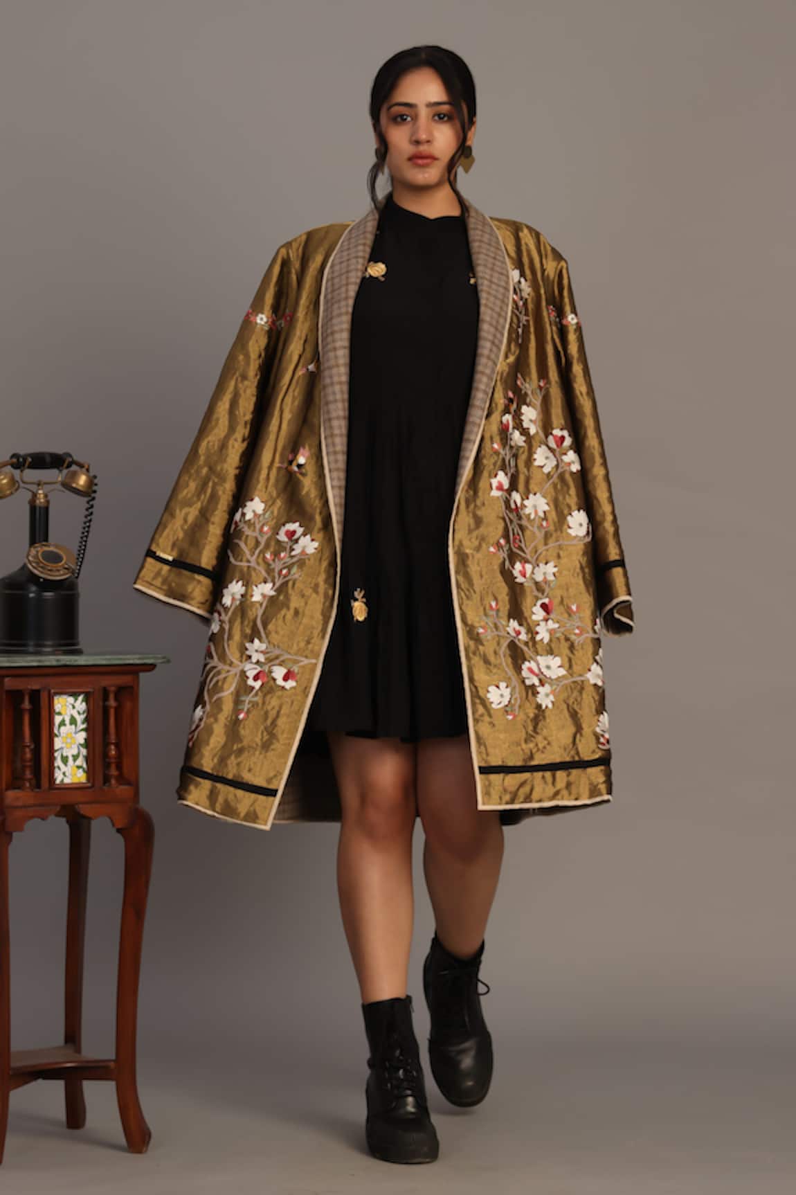Prama By Pratima Pandey Embroidered Gold Tissue Chanderi Jacket 