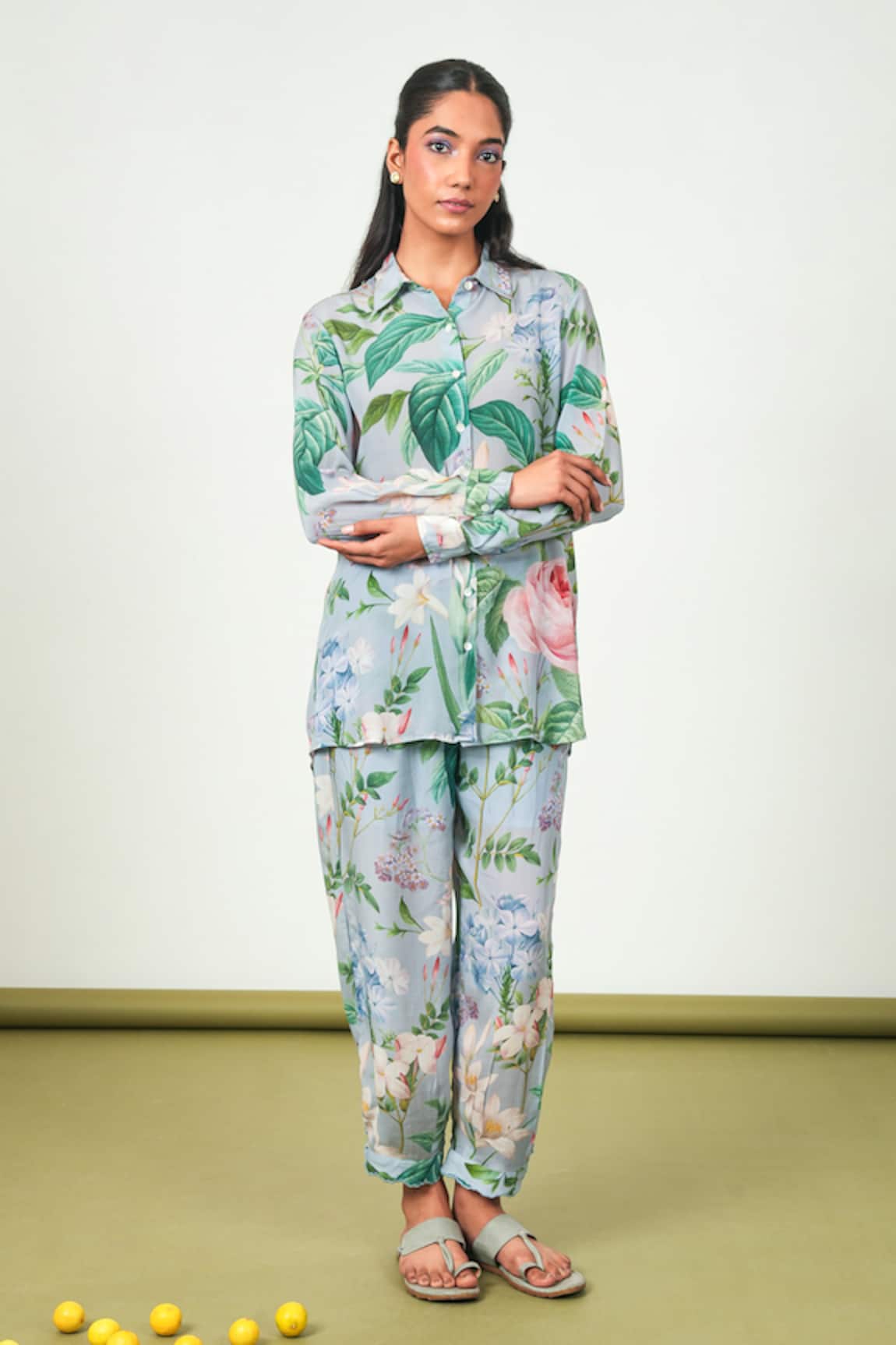 Sage Saga Holly Leaf Print Shirt With Pant 