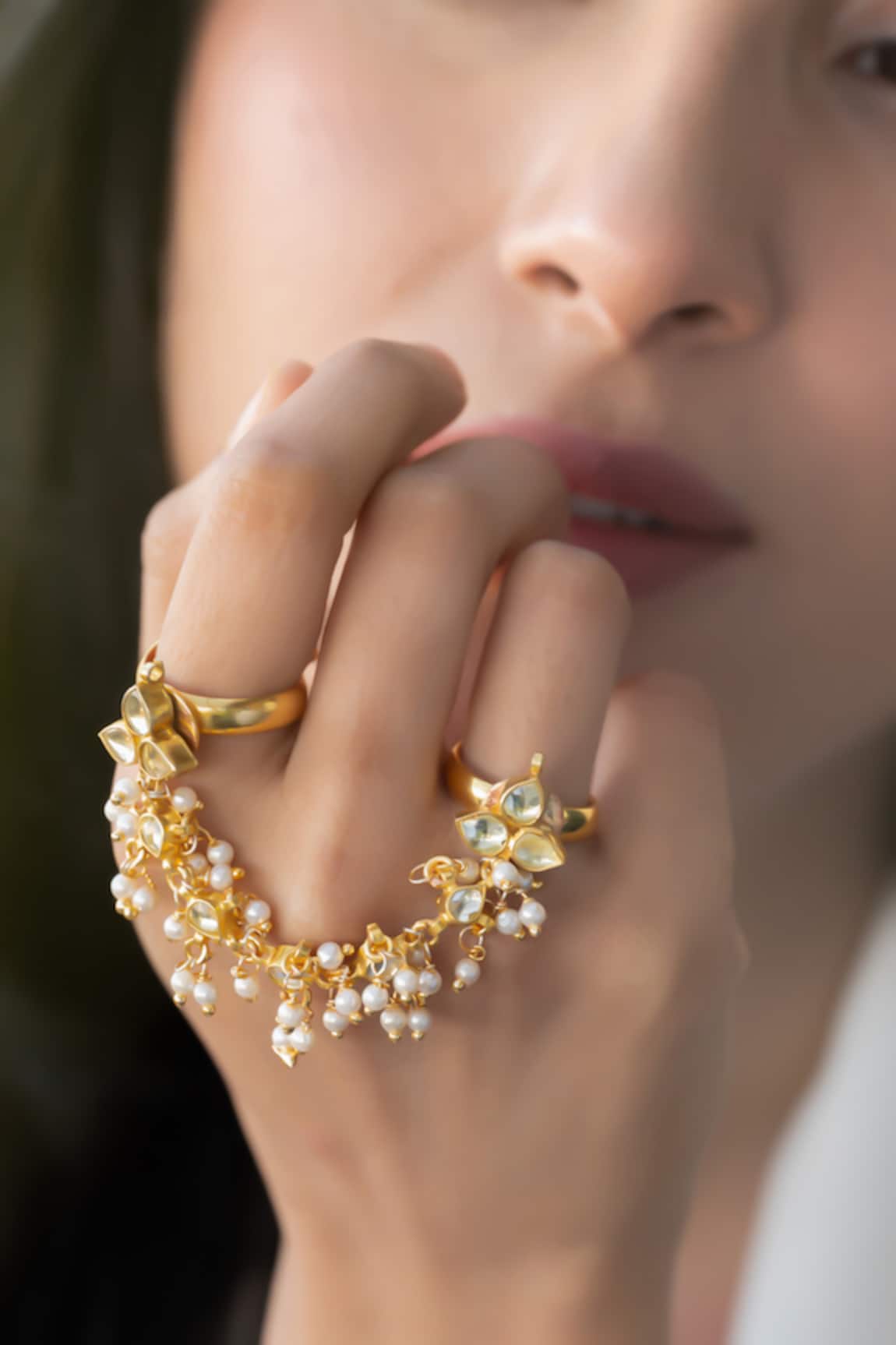 Do Taara Kundan Embellished Ring 