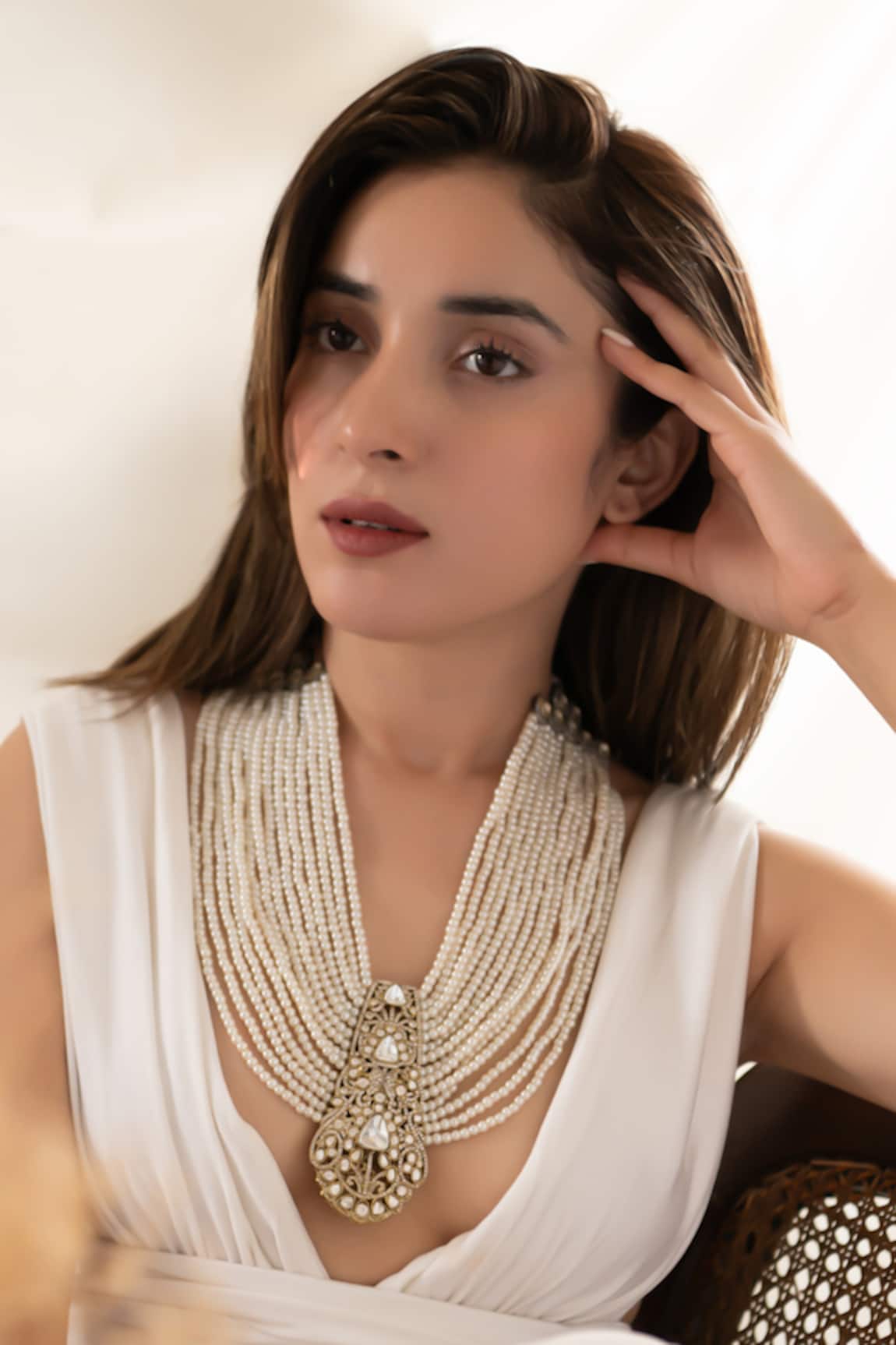 Do Taara Polki And Pearl Necklace 