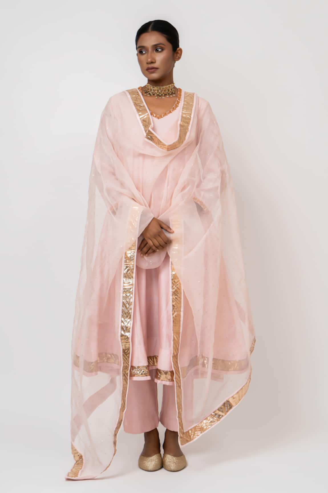 KAJAL AGRAWAL Swan Handwoven Kurta Set 