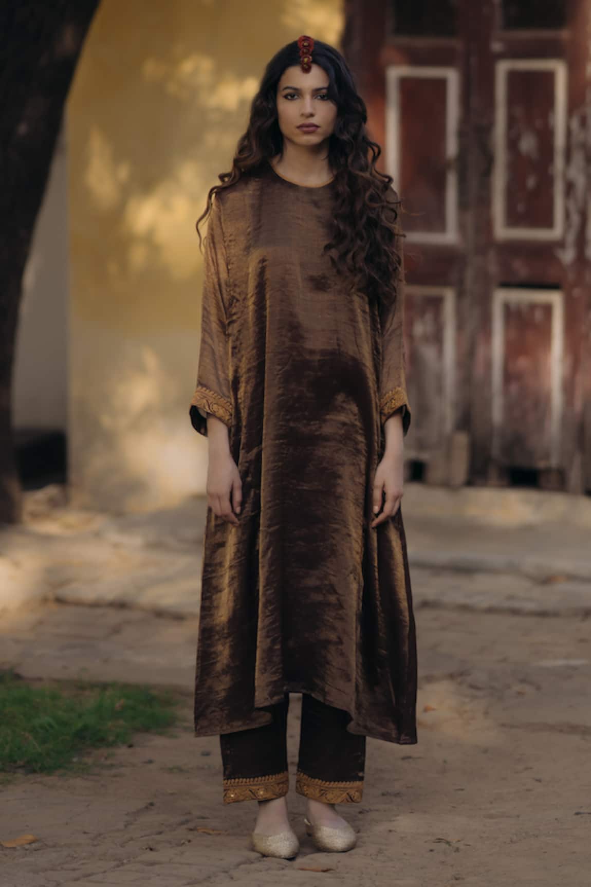 KAJAL AGRAWAL Virgo Handwoven Kurta Set 