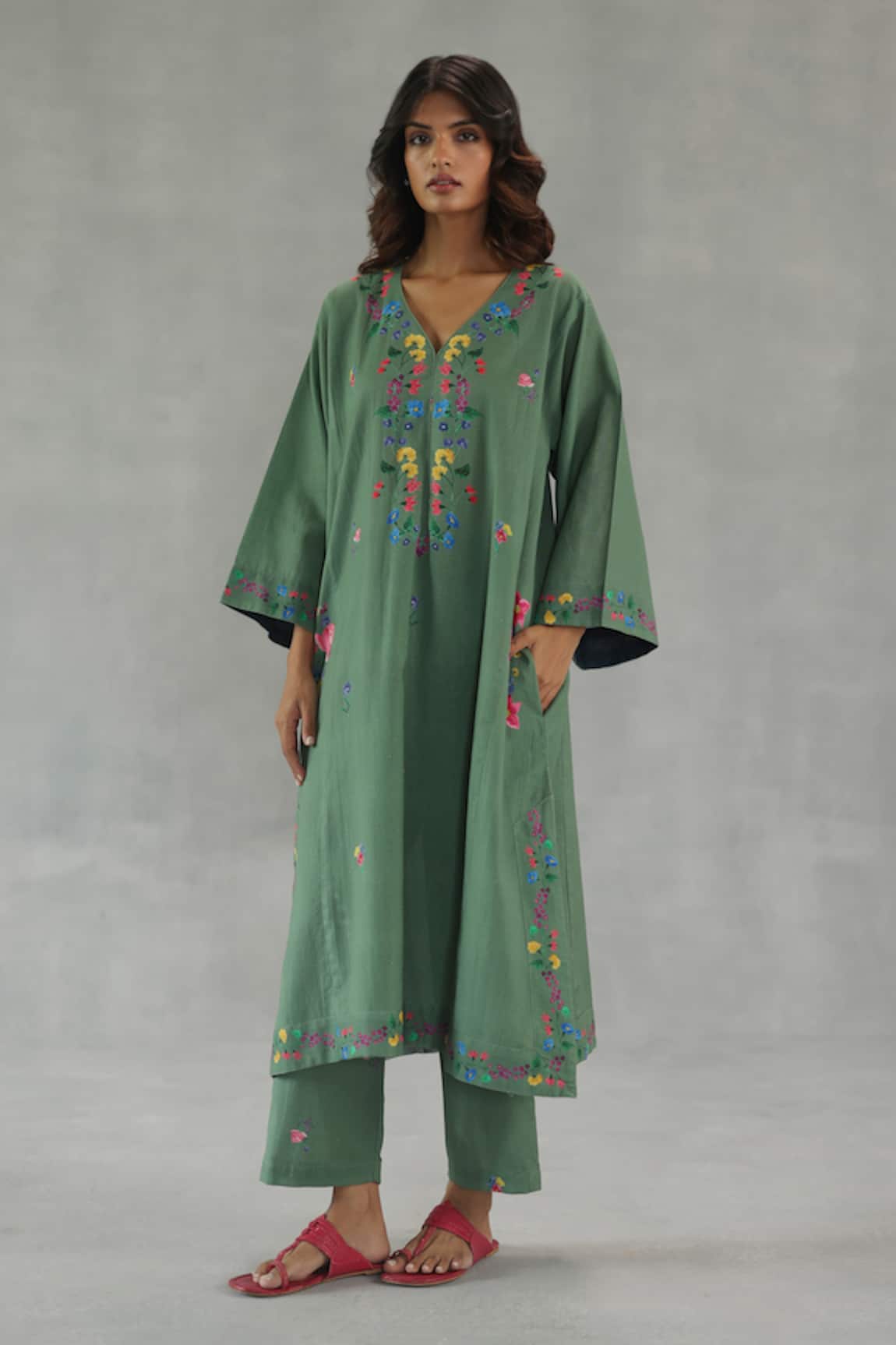 Roza Meadow Song Phiran Set 