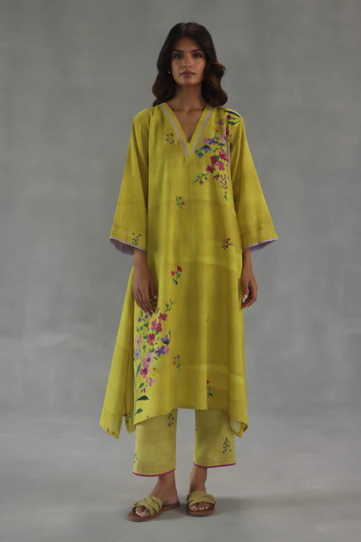 Roza Viola Floral Print Kurta & Pant Set 
