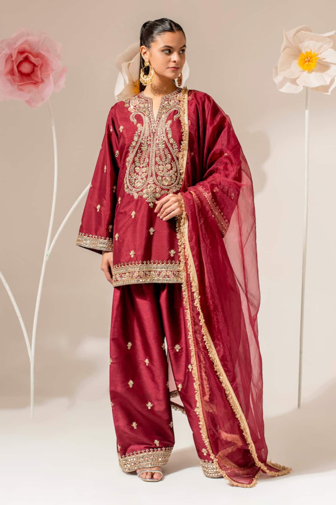 Akara Paisley Embroidered Kurta Set 