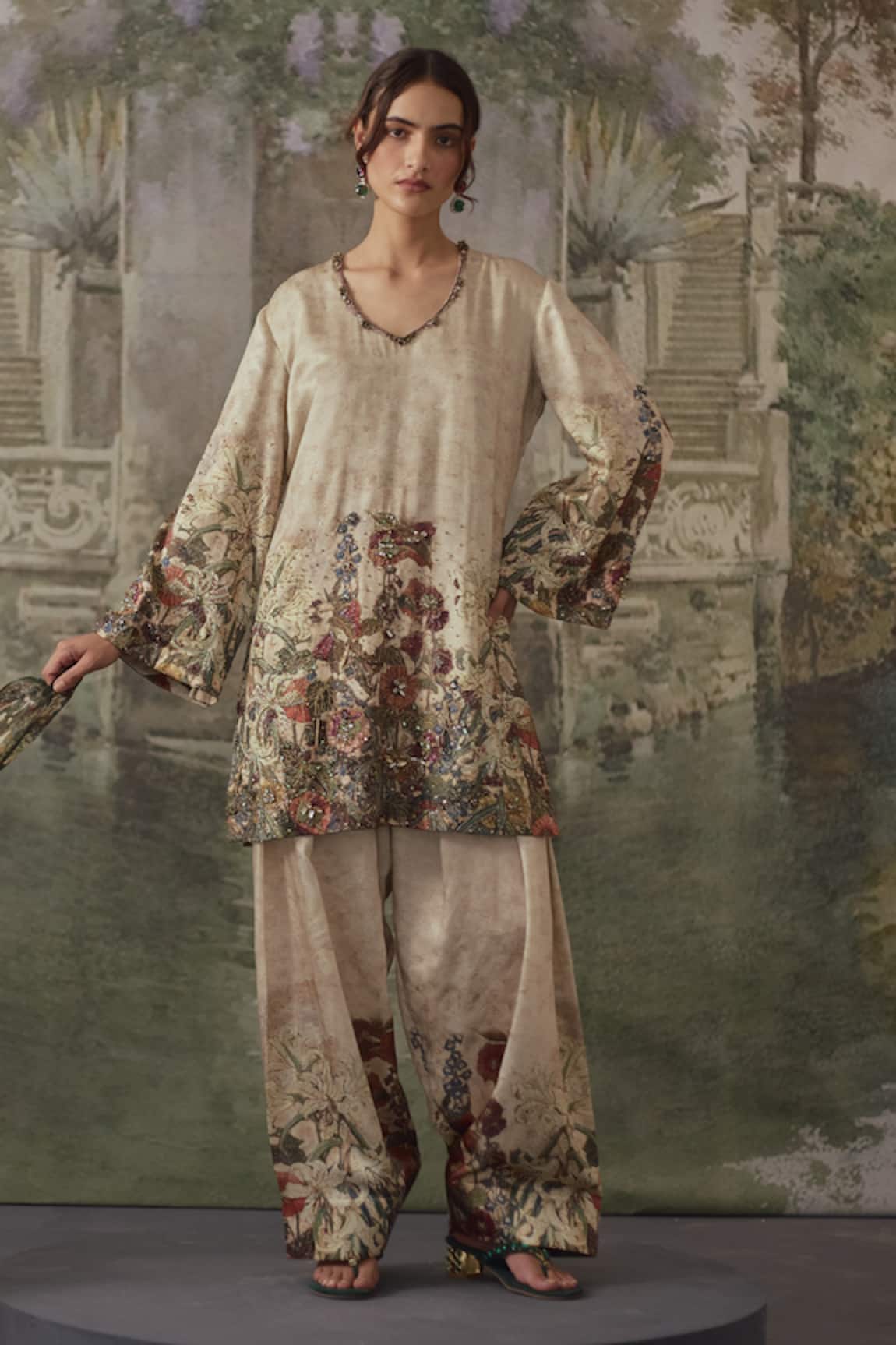 Falsa Hand Painted Kurta & Flared Pant Set 
