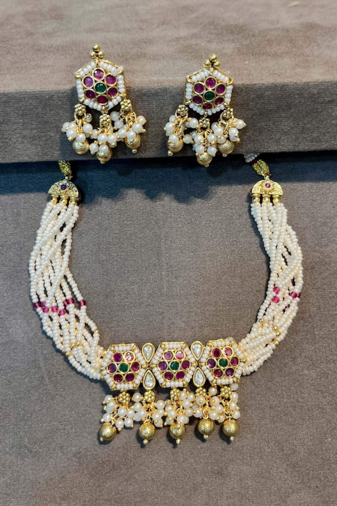 Prestones Gold Finish Pearl & Stone Motif Set 