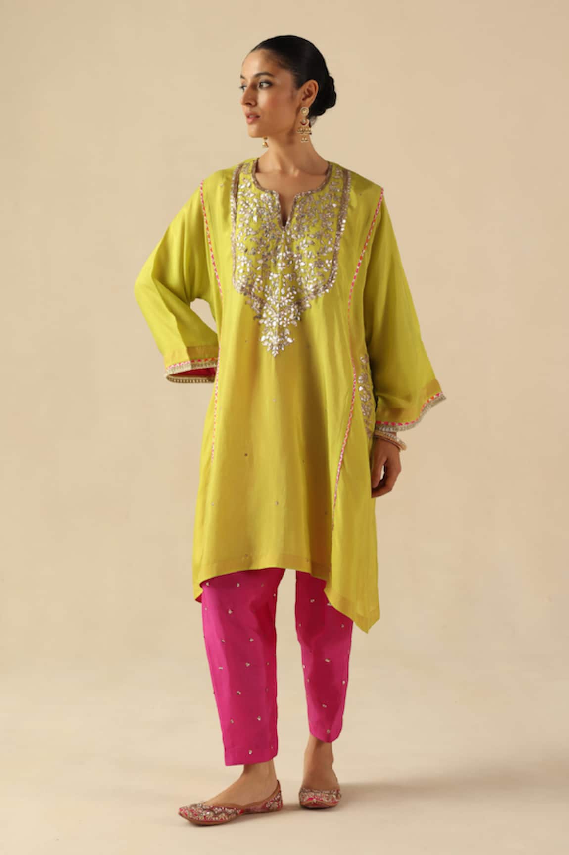 Begum Parizad Kurta Pant Set 