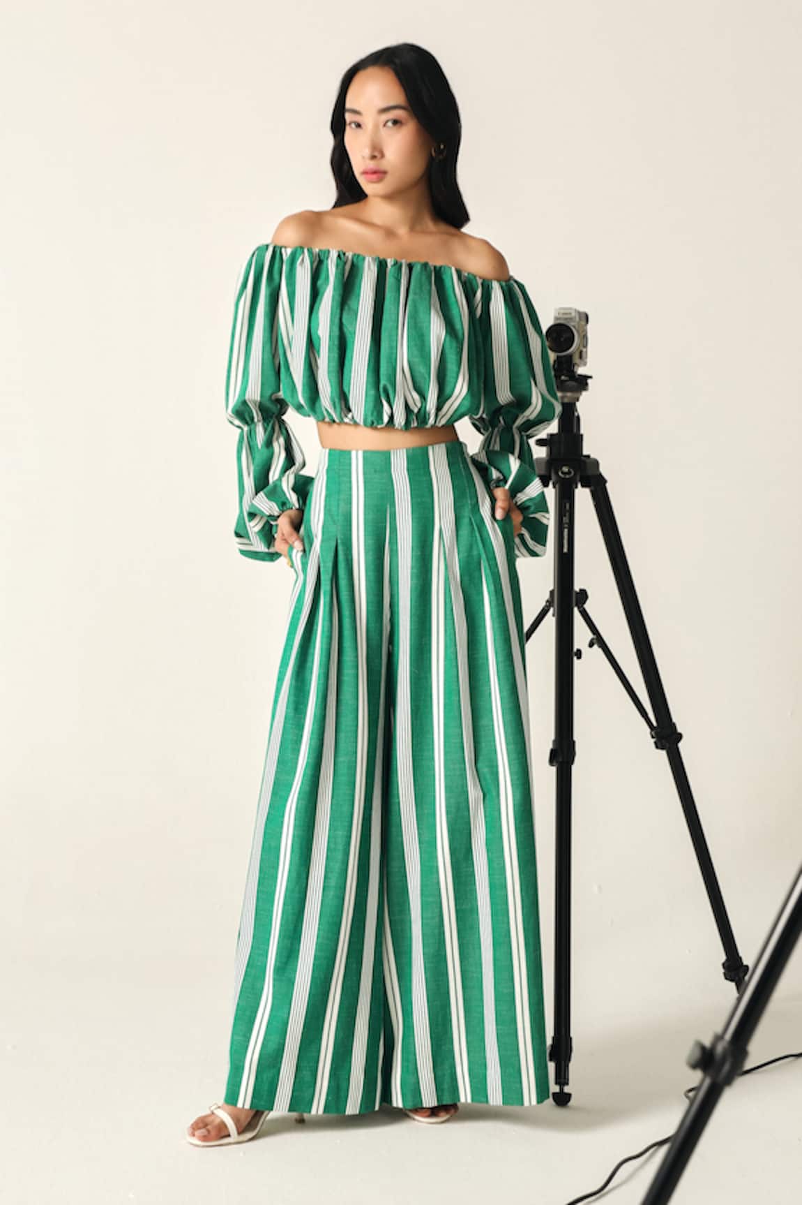 House Of Zeniaa Green Striped Willow Set 