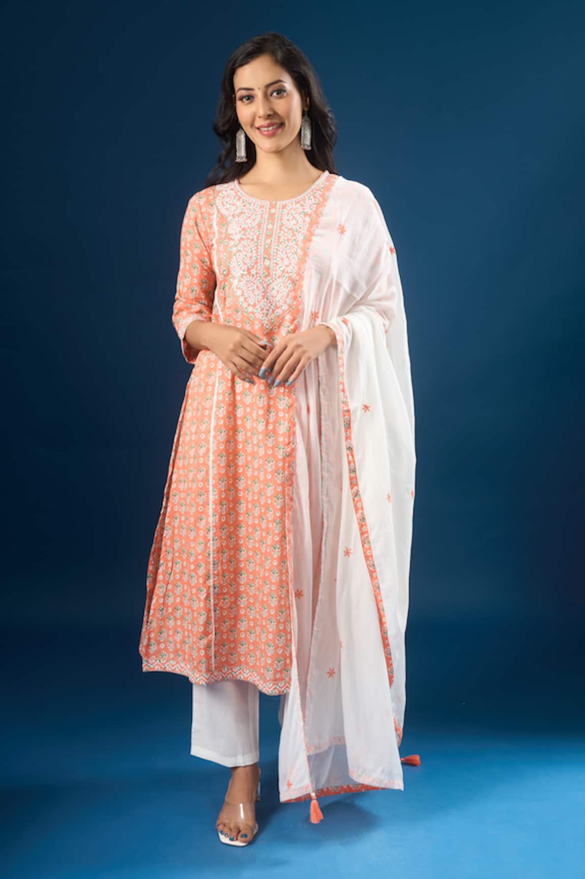 Naintara Bajaj Flower Print Kurta Set 