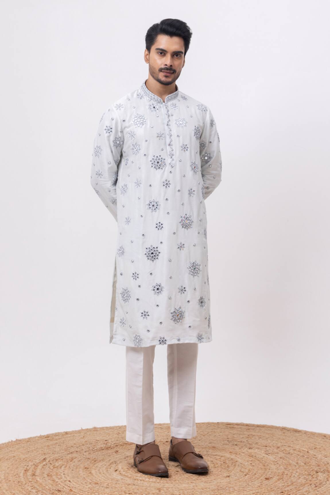 Kaka Calcutta Chaand Kaanch Kurta & Pant Set 