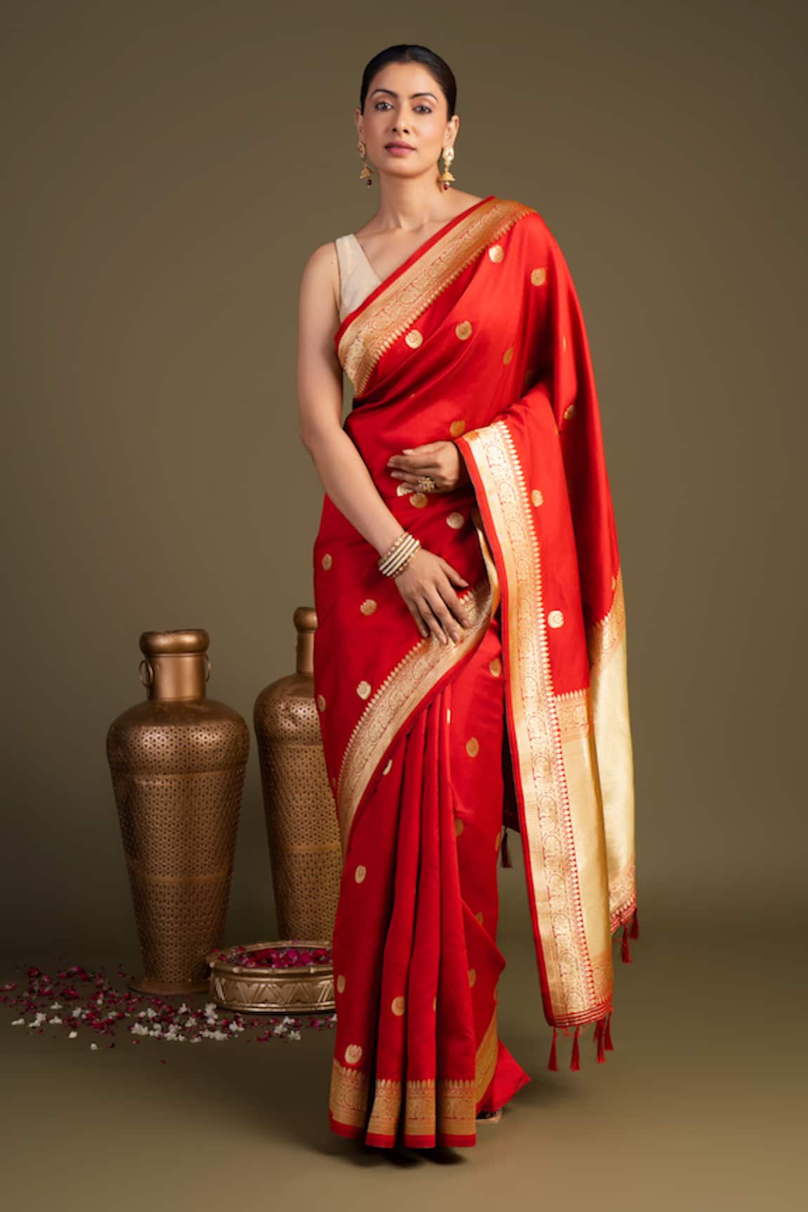 Zal From Benaras Chand Taare Pure Silk Banarasi Handloom Saree With Unstitched Blouse Piece 