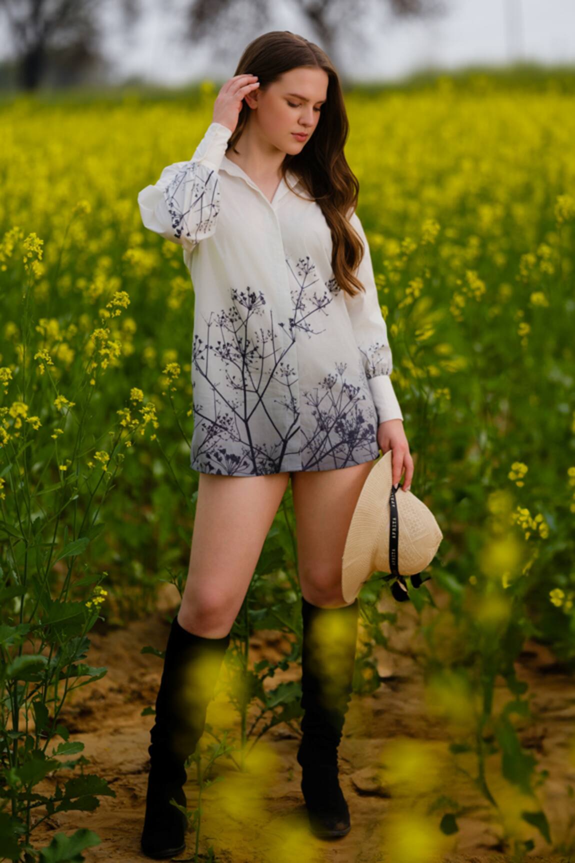 AFRIYA Monochrome Meadow Long Shirt 