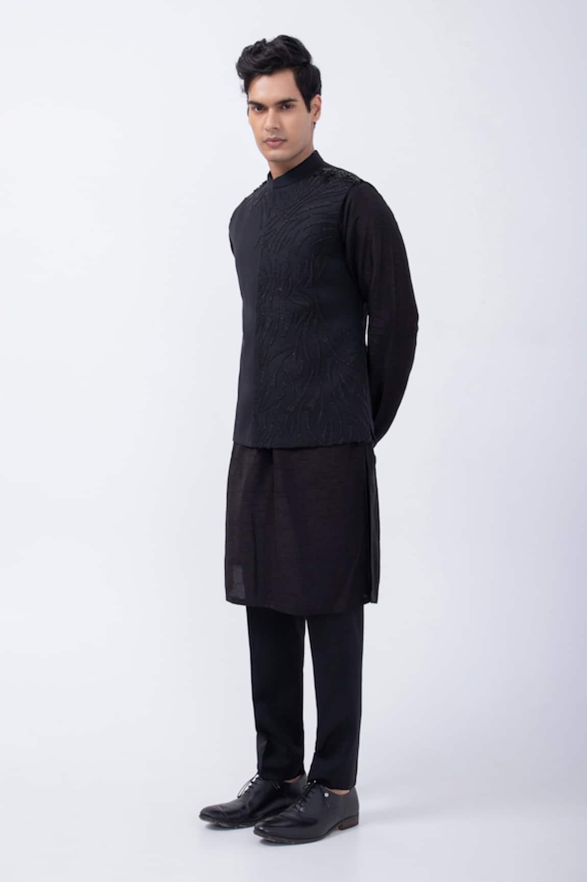 Kaka Calcutta Bead Embellished Black Bundi