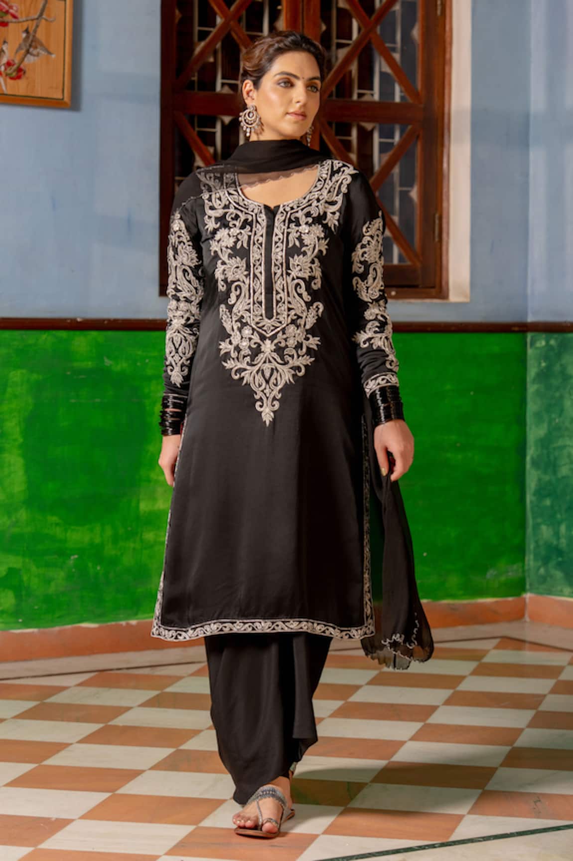 Nafs Black Embroidered Kurta Set 