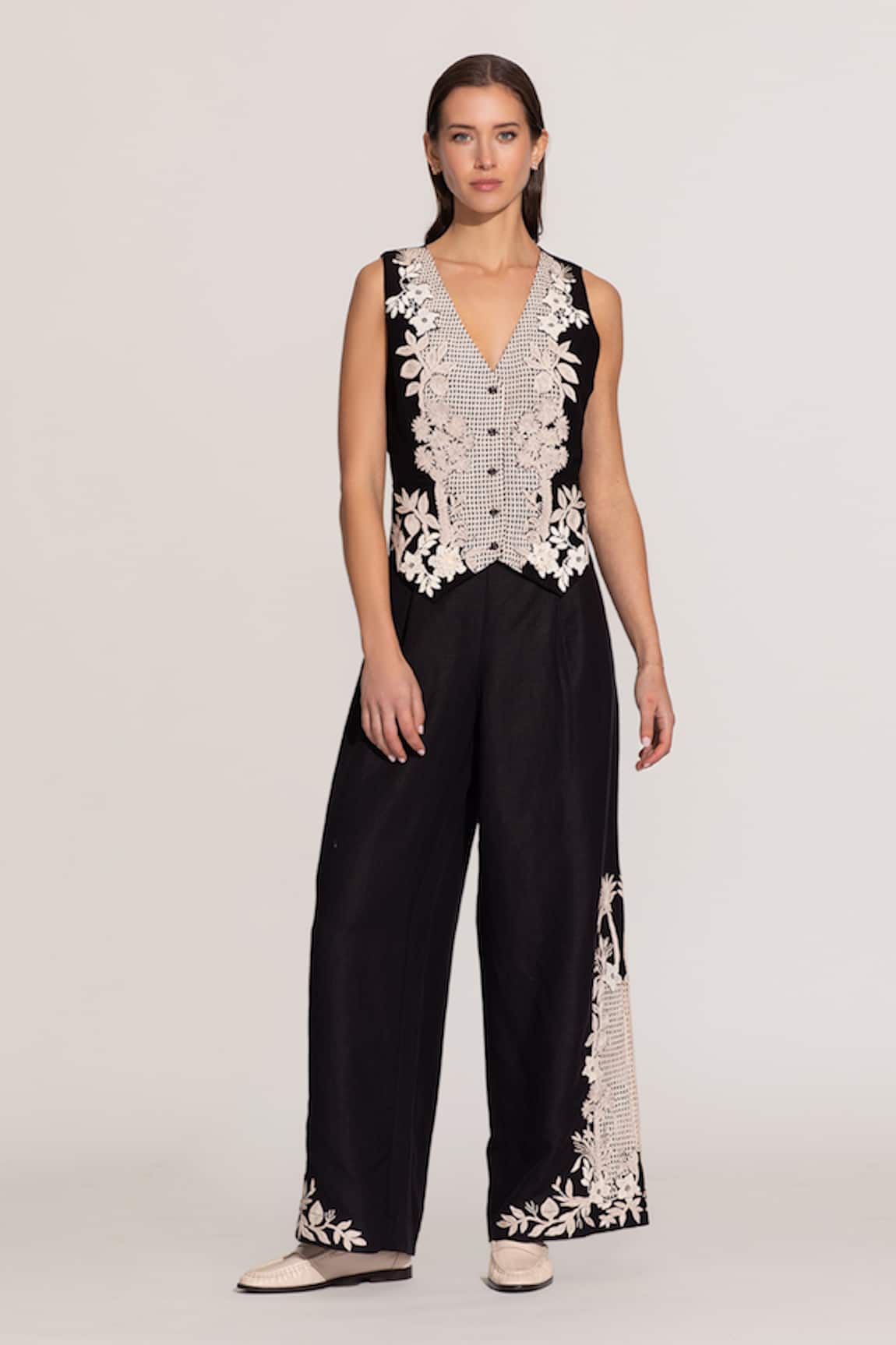 RANNA GILL Khloe Embroidered Pant 