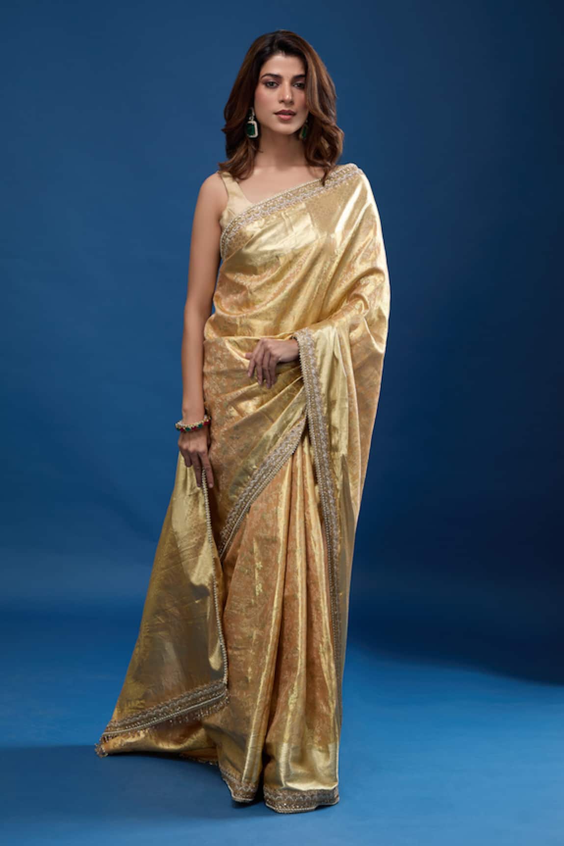 Tarun Tahiliani Floral Pattern Saree With Unstitched Blouse Piece 