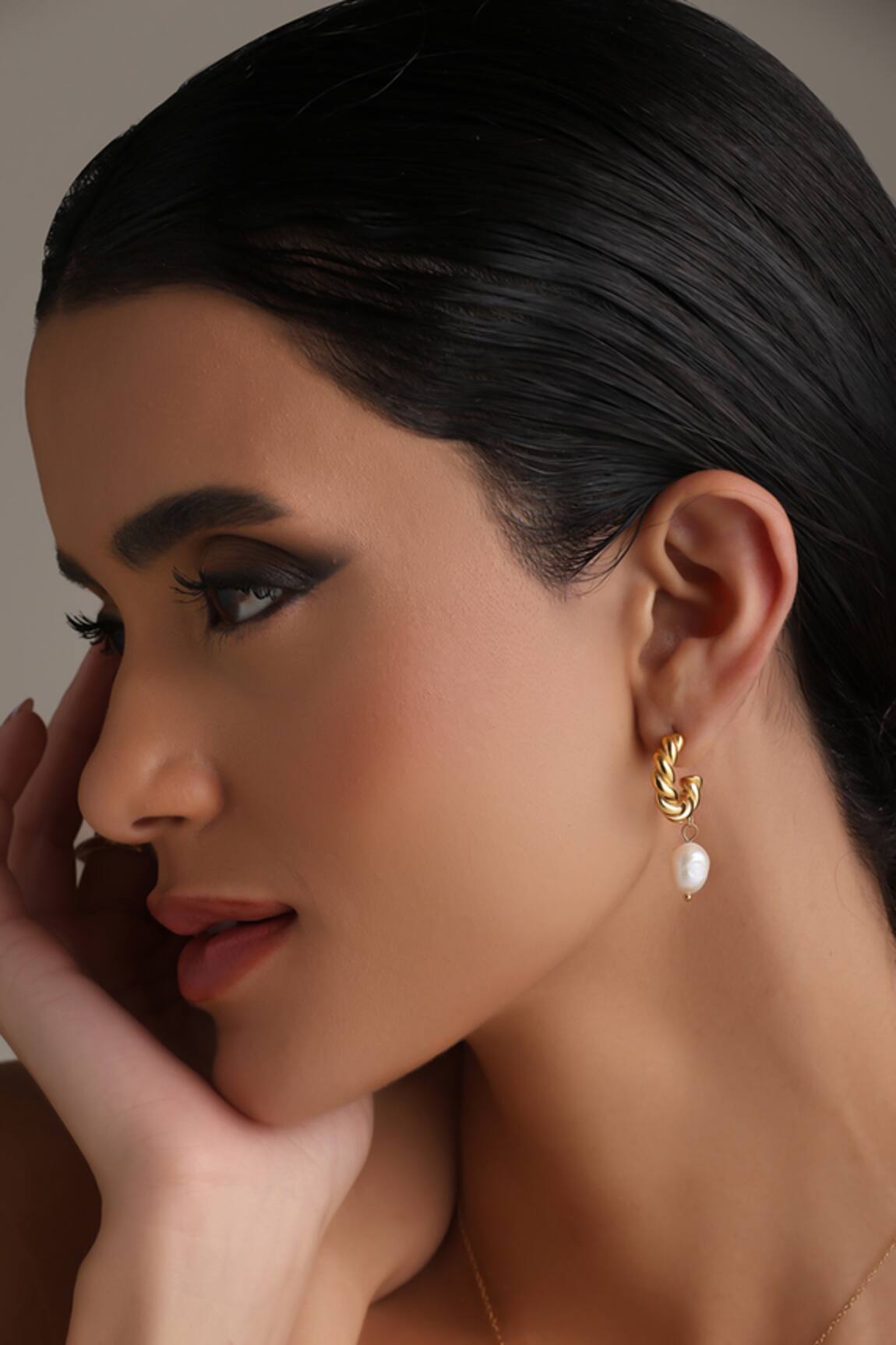 Dusala Hoop Luxury Earrings 