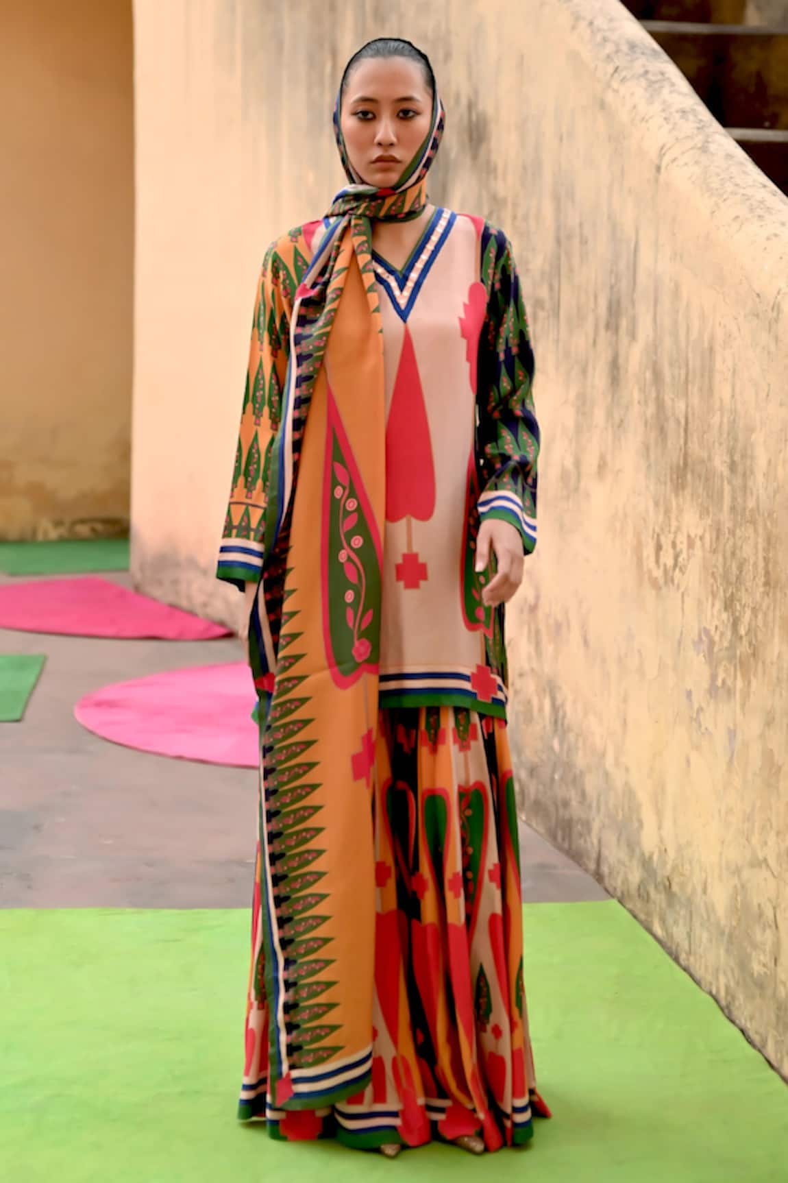 Swati Vijaivargie Abstract Pattern Kurta Set 