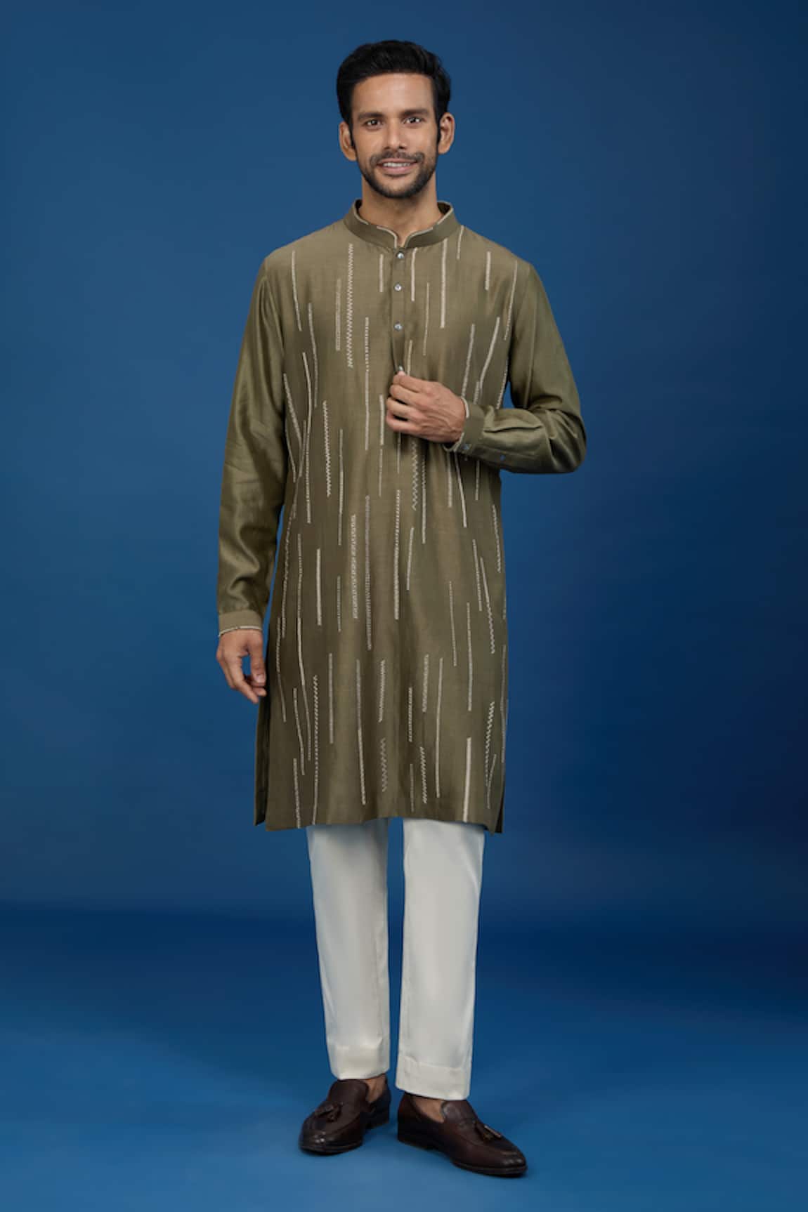 Countrymade Stitch Work Embroidered Kurta Set 