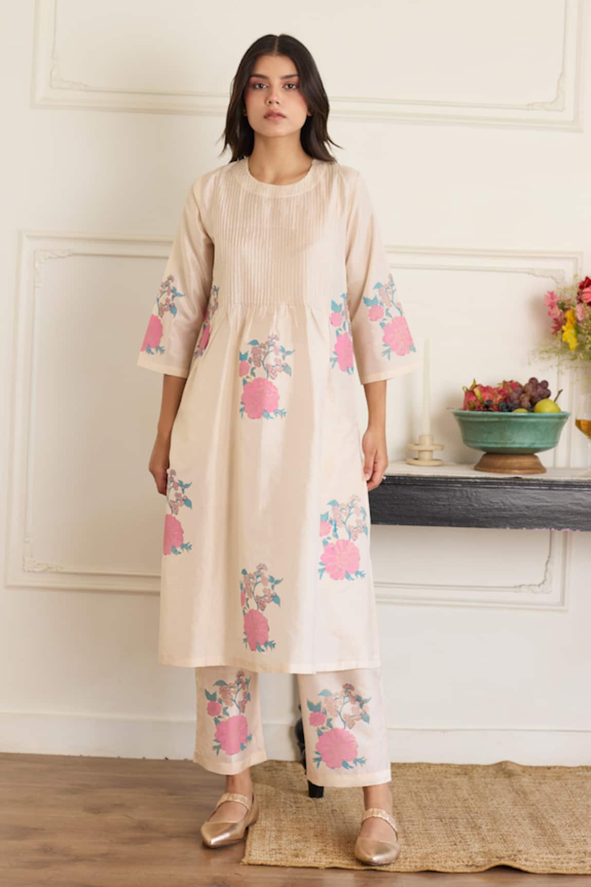 Juanita By Shubhda Pearl Floral Pattern Kurta With Pant 