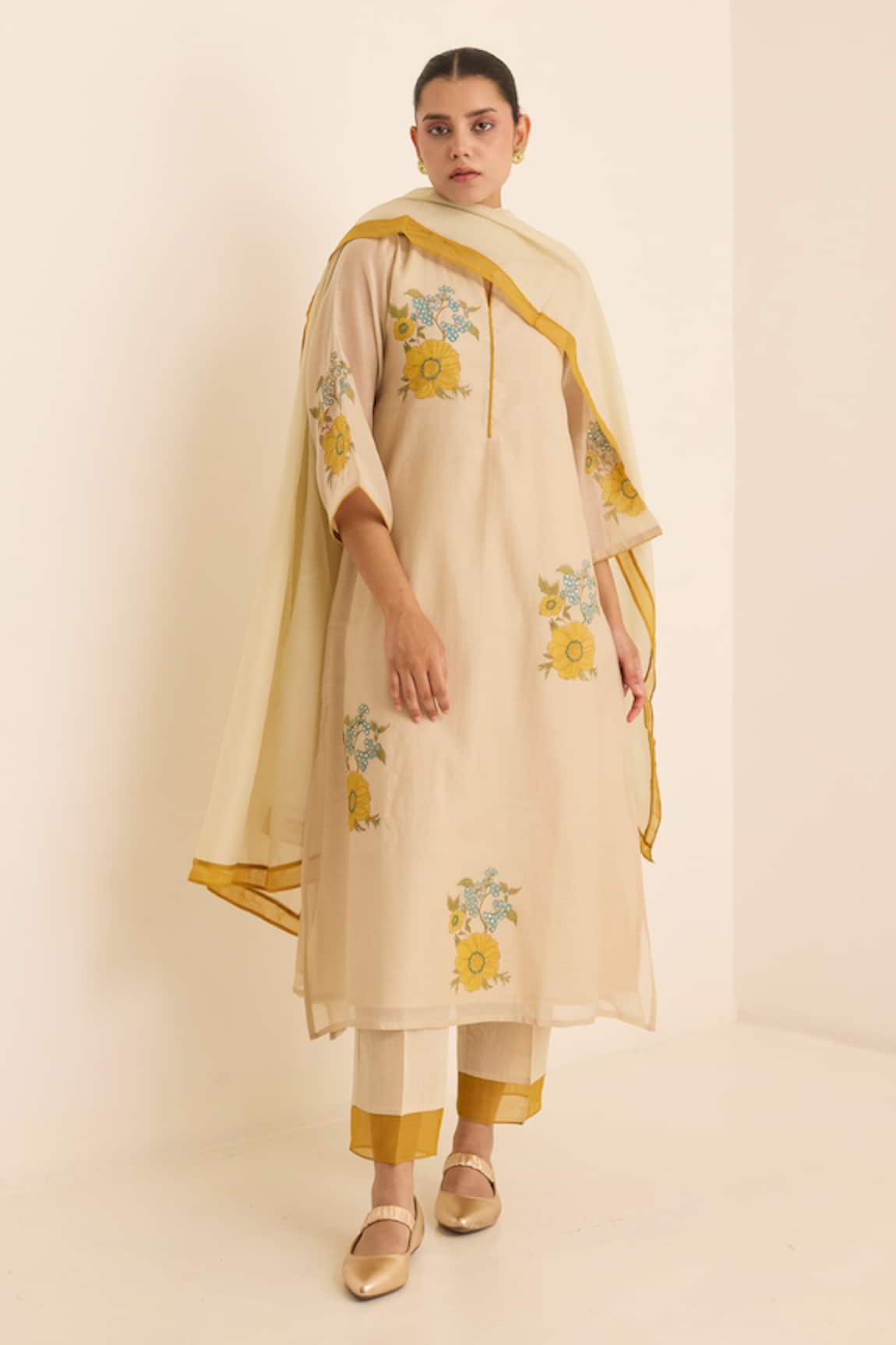 Juanita By Shubhda Ecru Floral Embroidered Kurta Set 