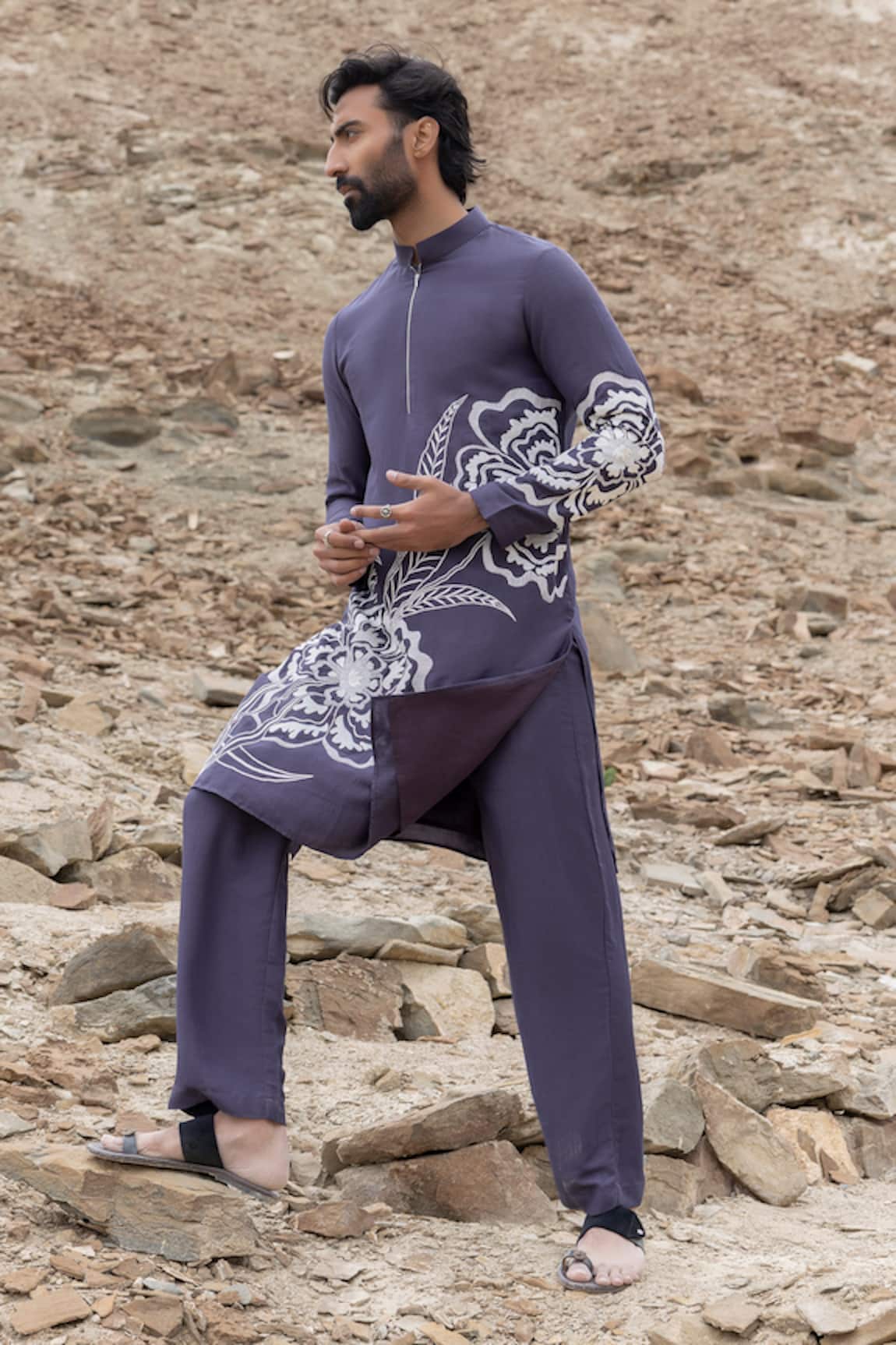 Amit Arora Floral Motif Detailed Kurta With Pant 