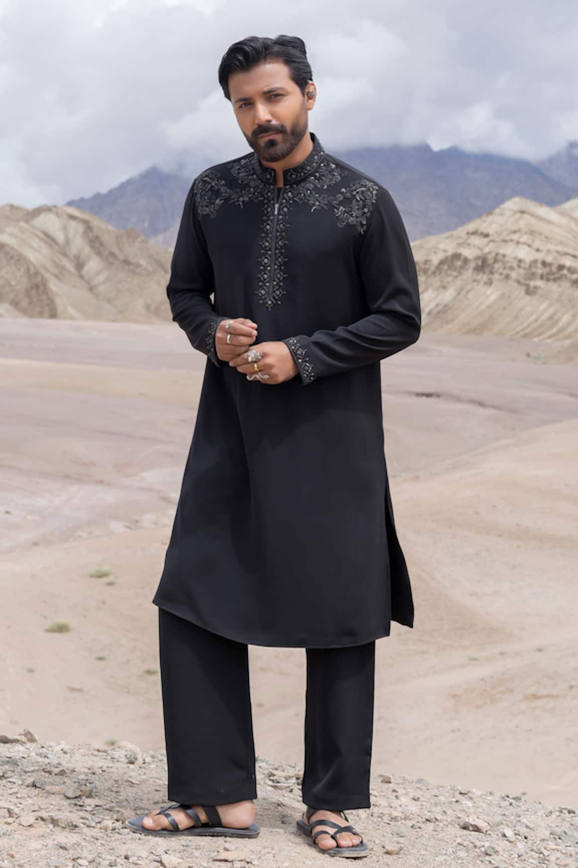 Amit Arora Embellished Straight Kurta & Pant Set 