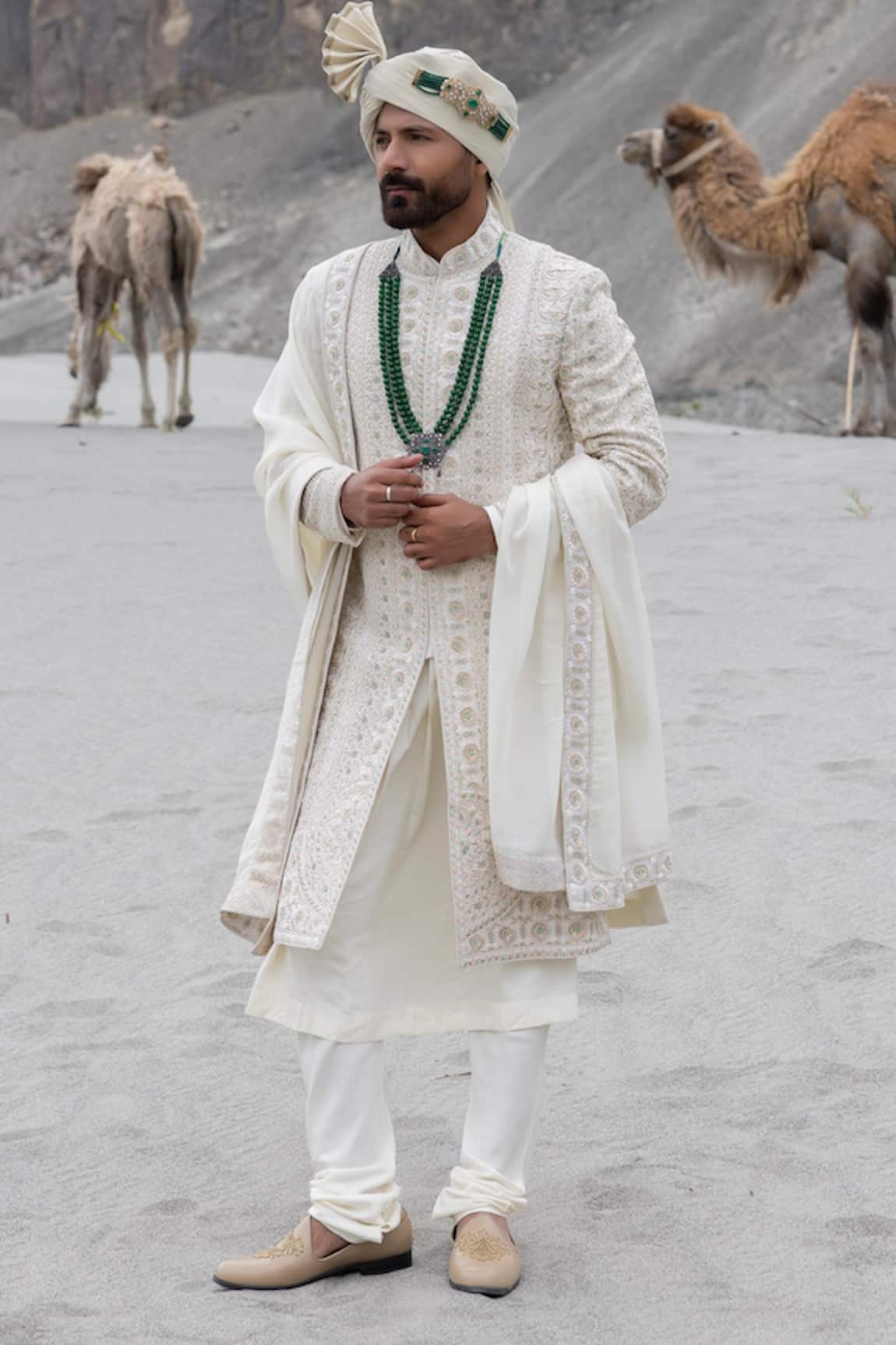 Amit Arora Hand Emroidered Sherwani Set 
