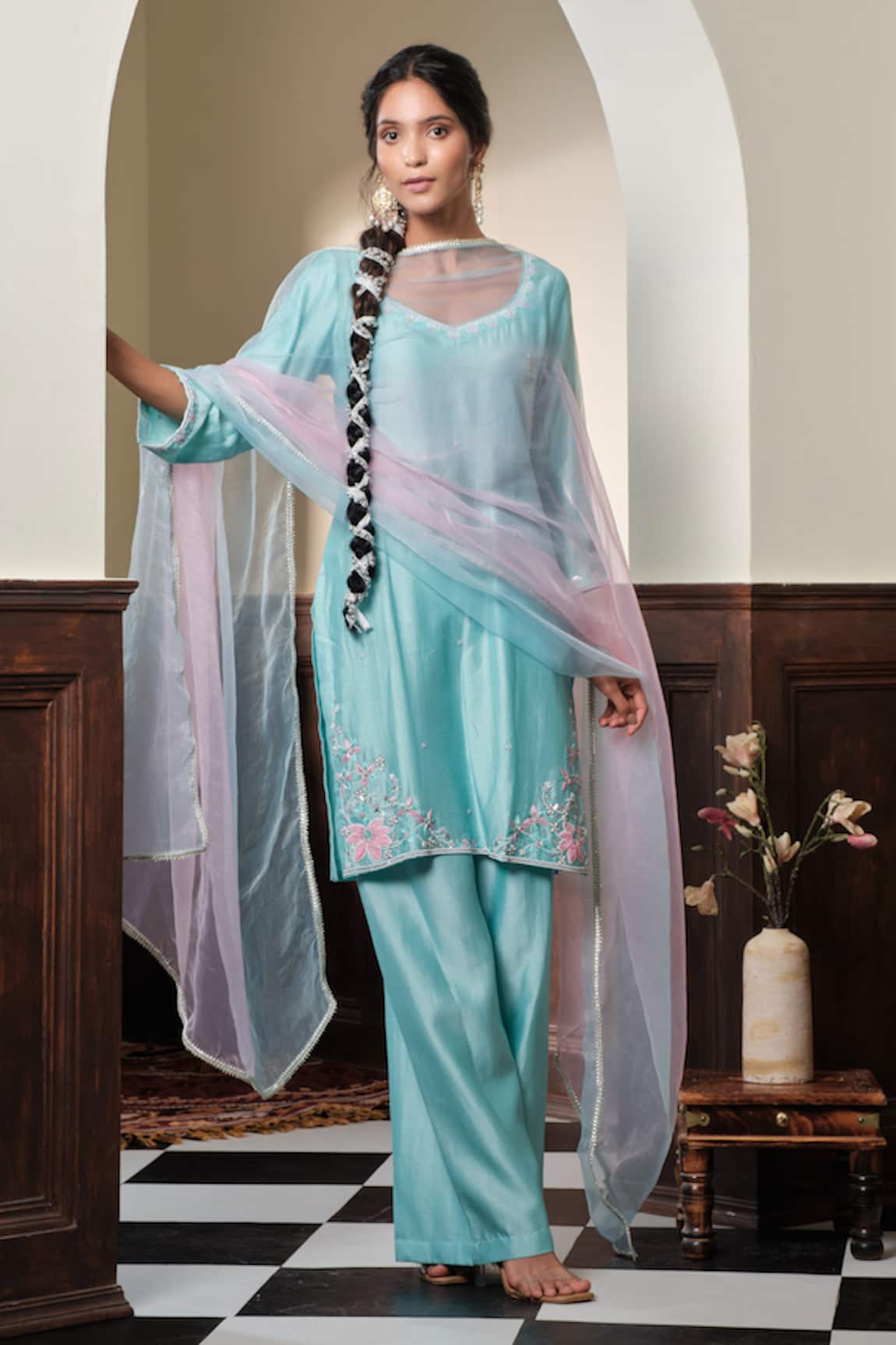 Muditaa By Urmila Varunini Hand Embroidered Kurta Pant Set 