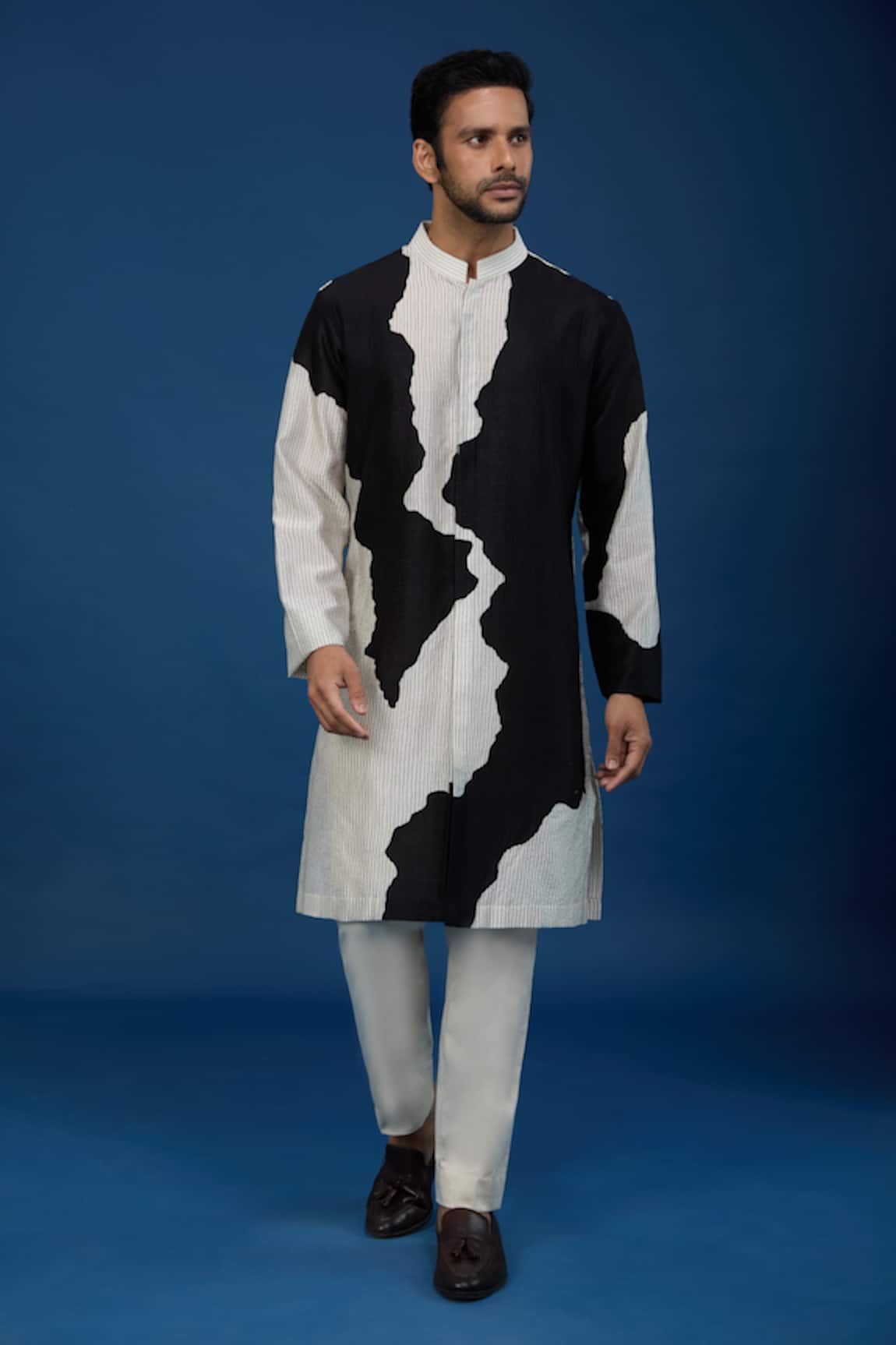 Countrymade Line Pattern Kurta & Pant Set 