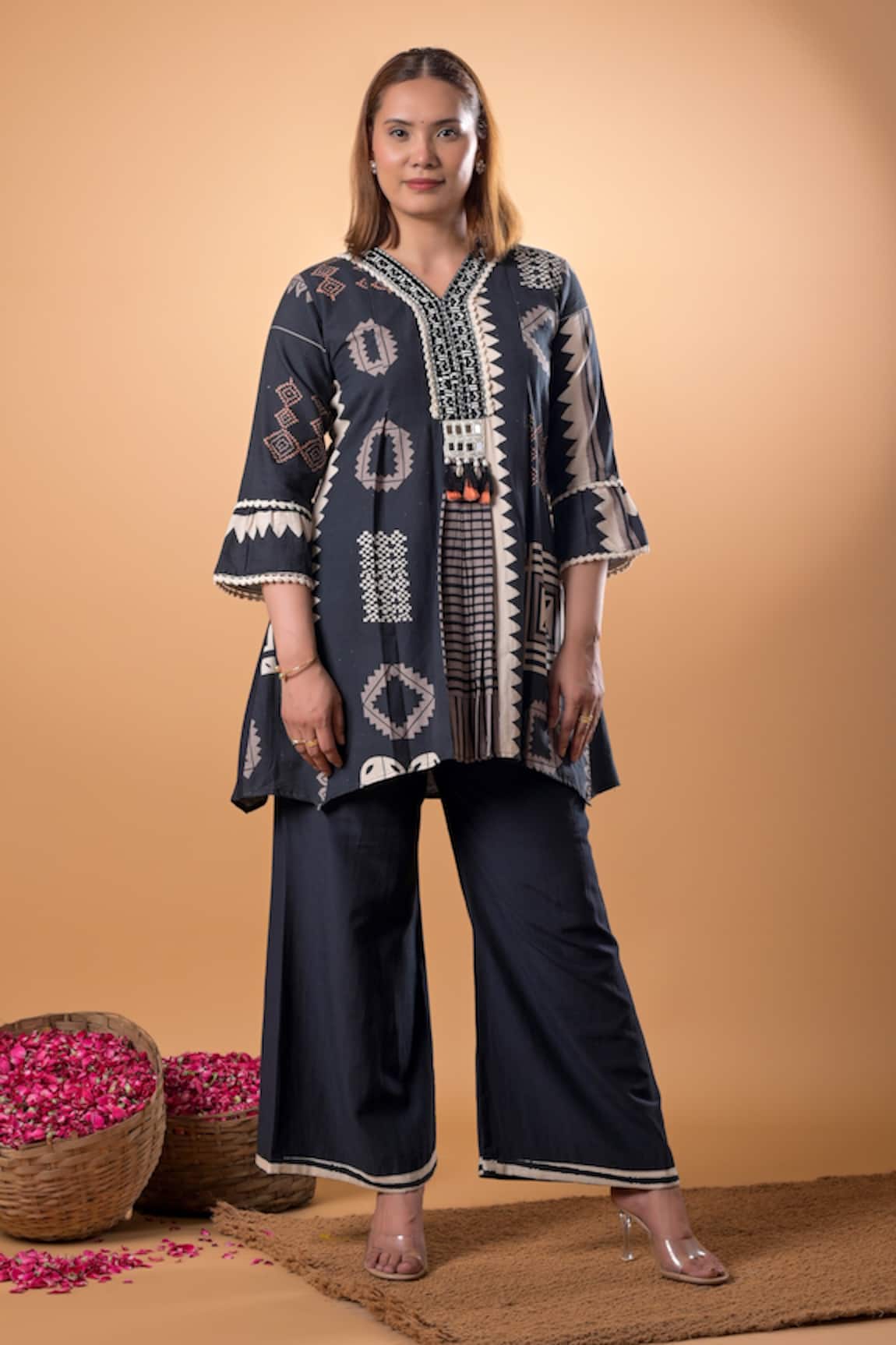 Mamicha Printed Kurta & Pant Set 