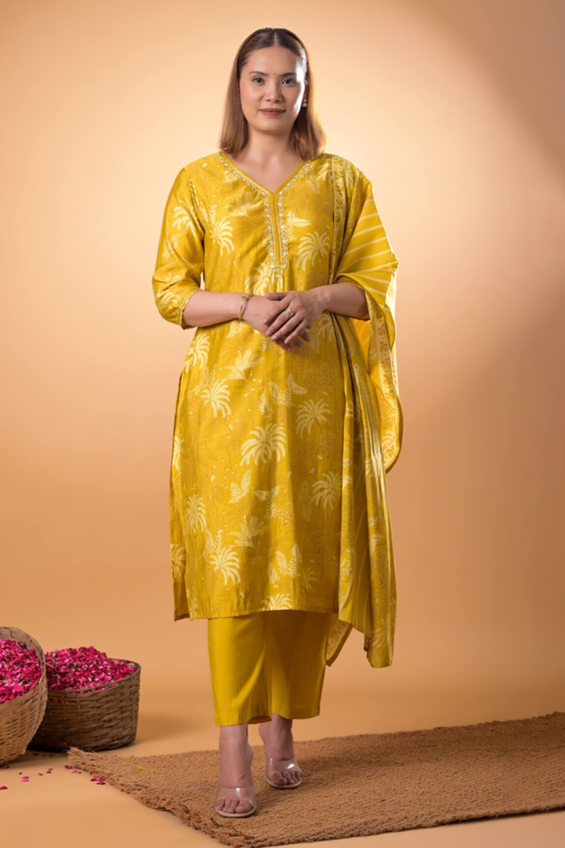 Mamicha Fleur Print Kurta Pant Set 
