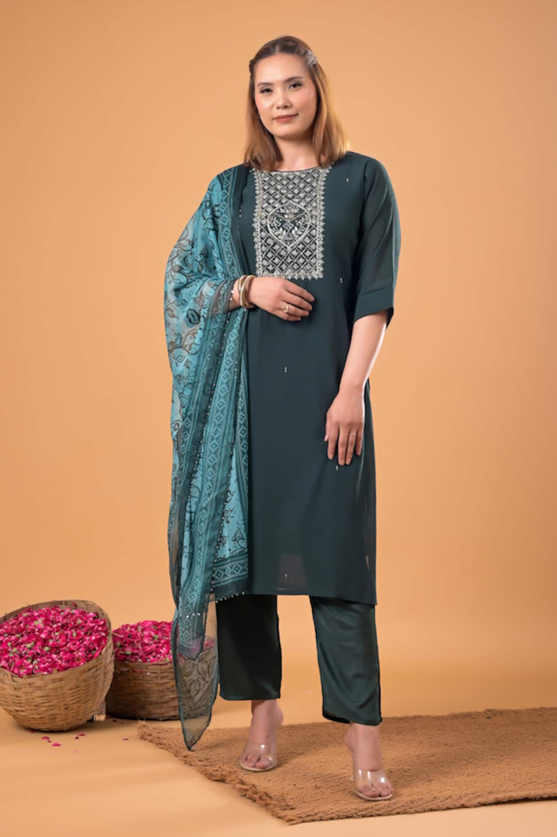 Mamicha Dark Green Embroidered Kurta Set 