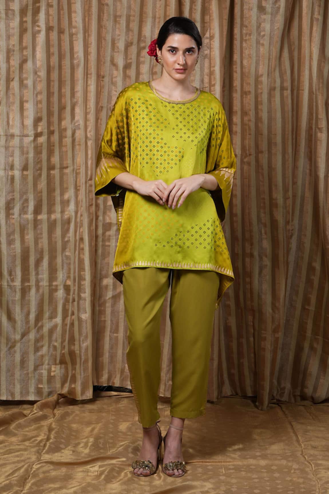 Krishna Mehta Scattered Dot Print Kaftan 