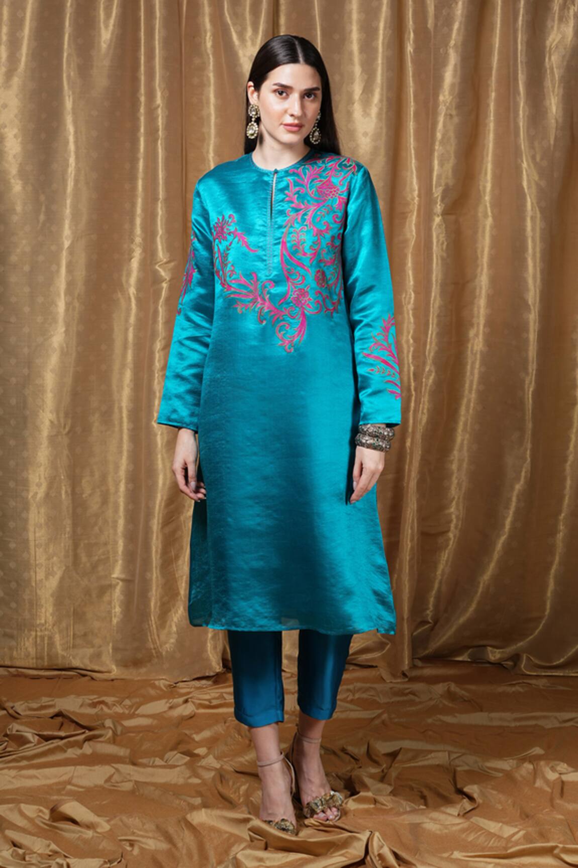 Krishna Mehta Floral Embroidered Tunic 
